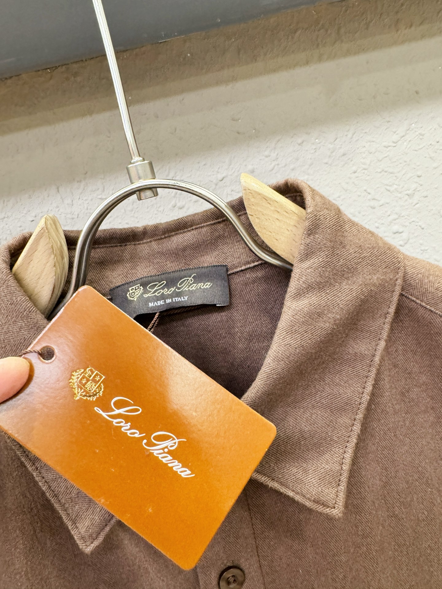 Loro Piana诺悠翩雅 2025新款衬衫，贸易公司渠道稀出，领先官网发售！经典休闲衬衫搭配独特的设