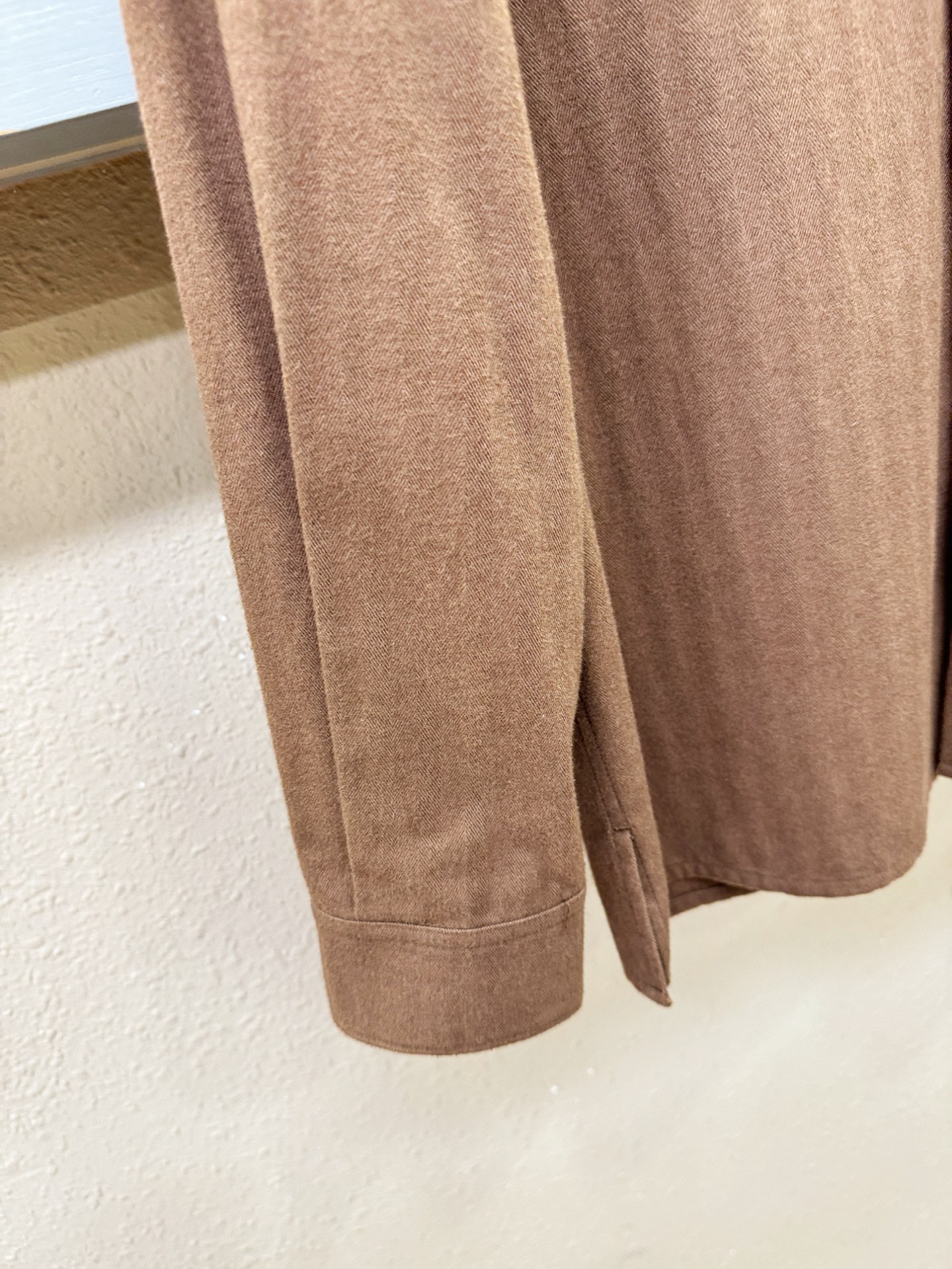 Loro Piana诺悠翩雅 2025新款衬衫，贸易公司渠道稀出，领先官网发售！经典休闲衬衫搭配独特的设