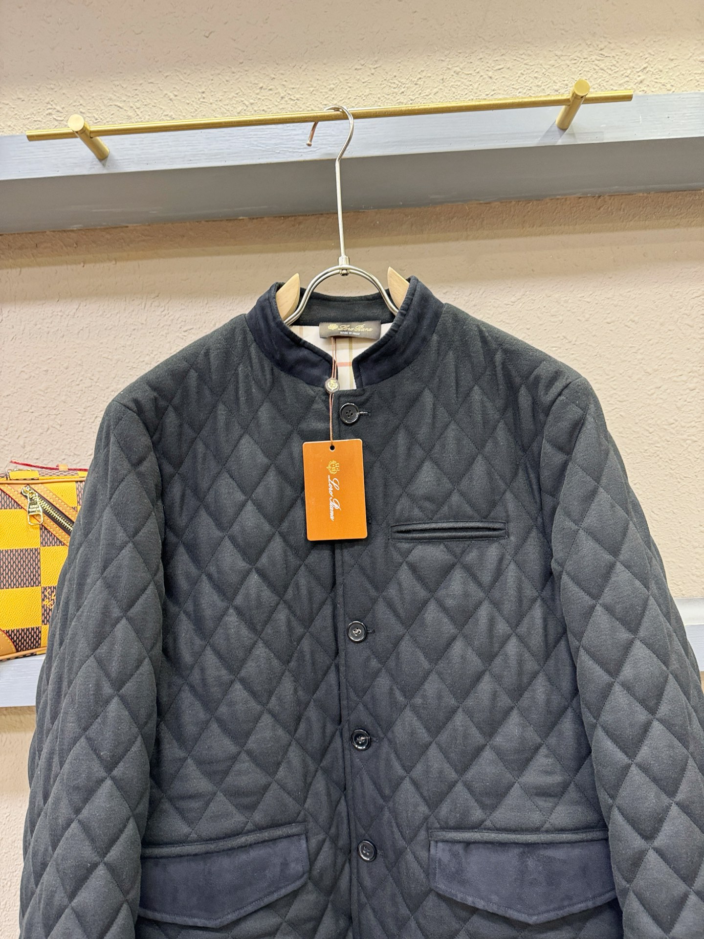 Loro Piana诺悠翩雅 25ss秋冬新款羊毛外套，内里羊毛加厚，超A原单外套！甄选顶级羊毛打造。搭