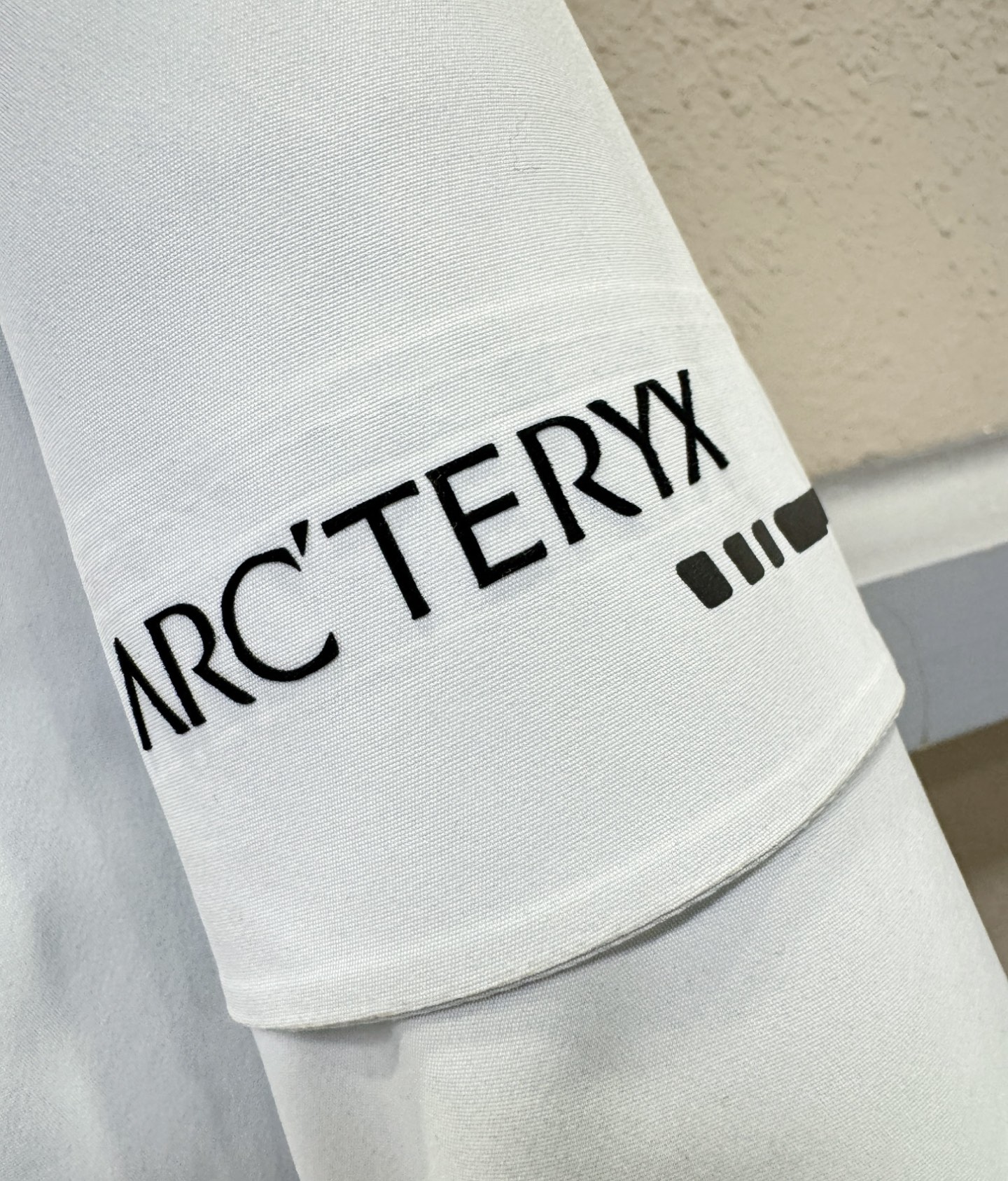 ARC‘TERYX/始祖鸟 2025新款三合一羽绒服，秀场新品，品相非常完美，专柜高科技防水面料，舒适保