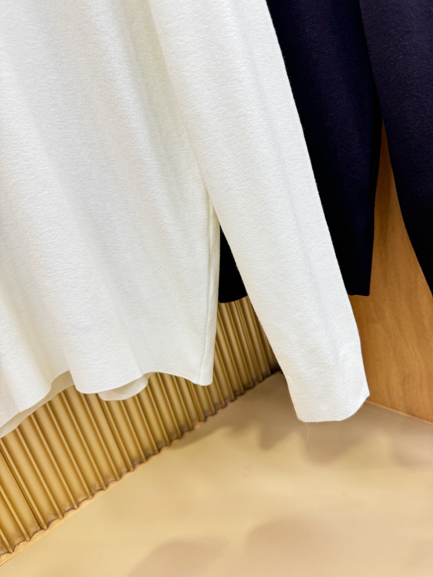 BOSS 2026新款短袖T恤！走秀图案时尚休闲短袖T恤衫！设计logo设计！极具设计精选客供面料，手感