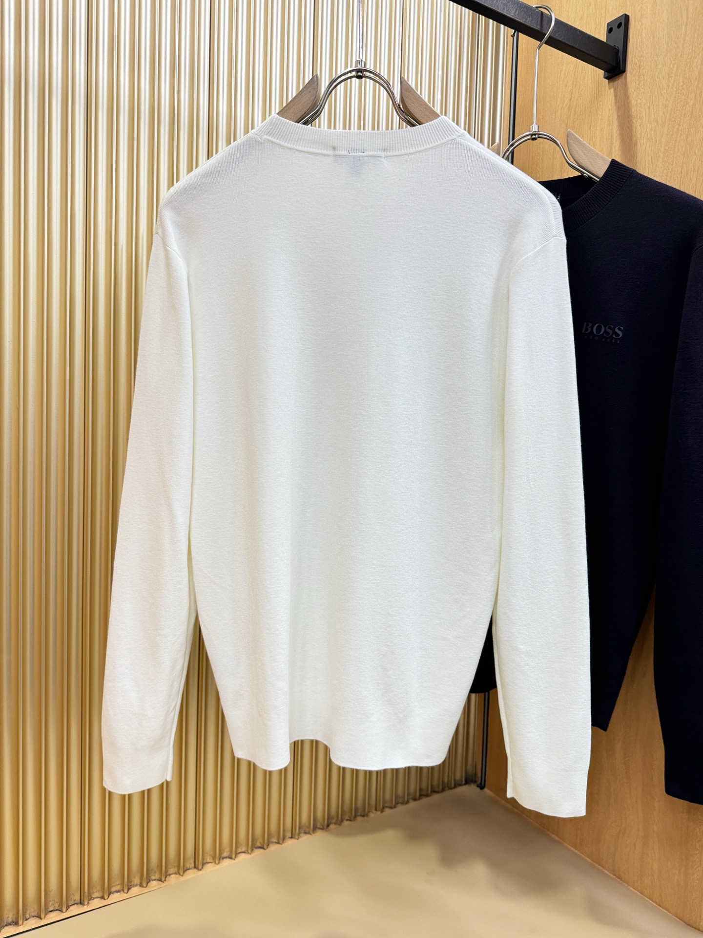 BOSS 2026新款短袖T恤！走秀图案时尚休闲短袖T恤衫！设计logo设计！极具设计精选客供面料，手感