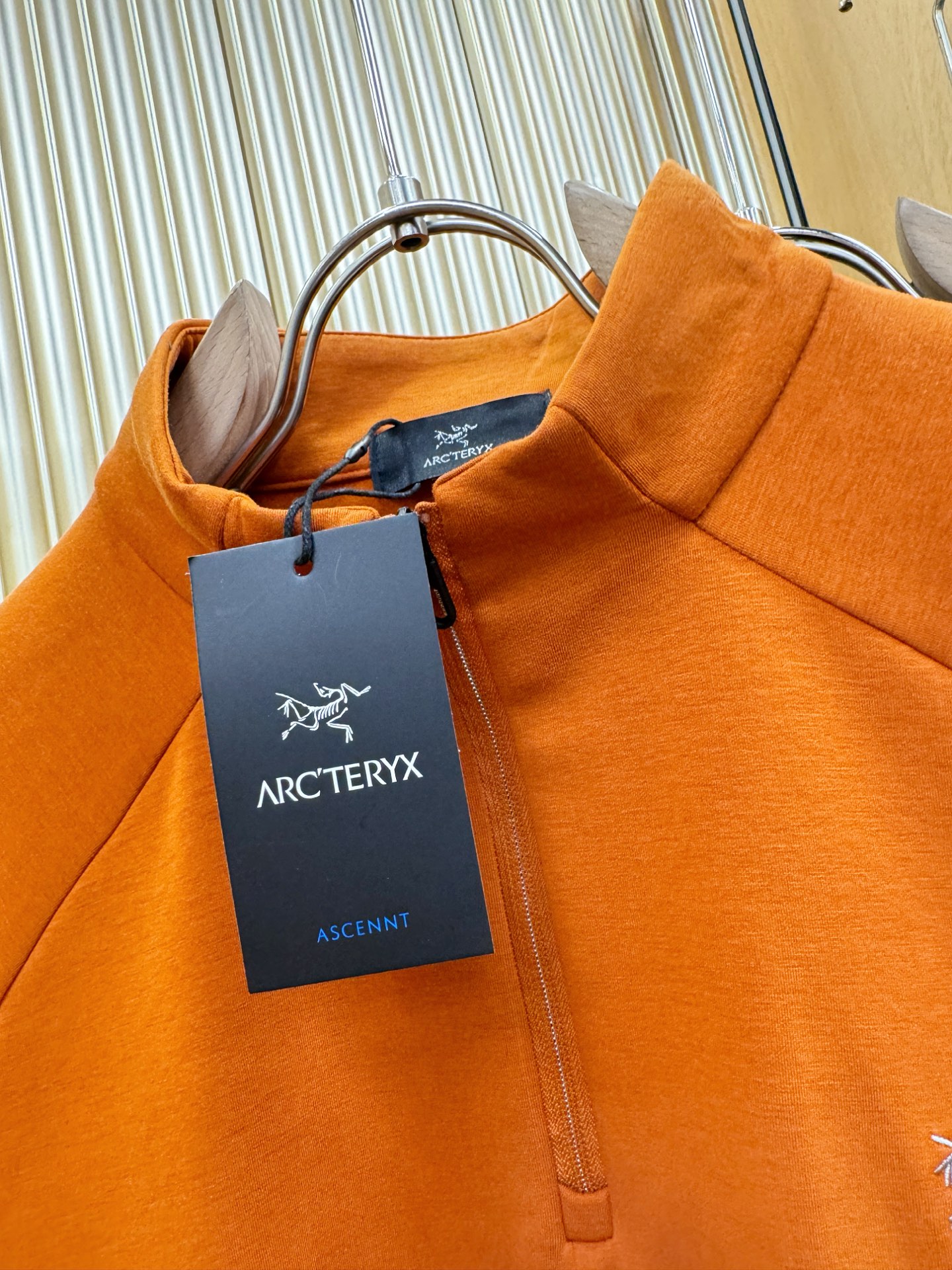 ARC‘TERYX/始祖鸟 2025ss秋季新品 长袖上衣，经典Logo设计，百搭款 官网同步发售 定制