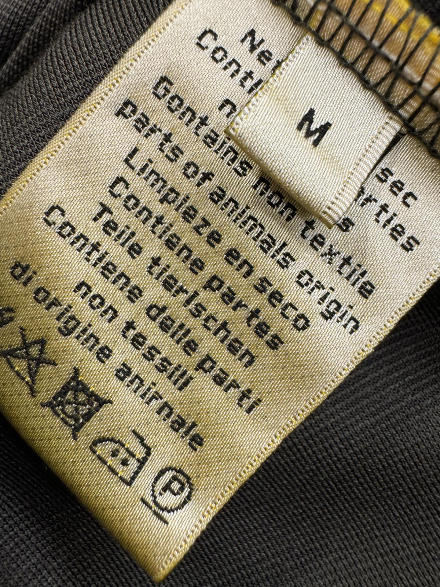 Hermès爱马仕 顶级品质 2025秋冬新品长袖，手感柔软。顶级进口私货，时尚设计潮流羊毛短袖，不失奢