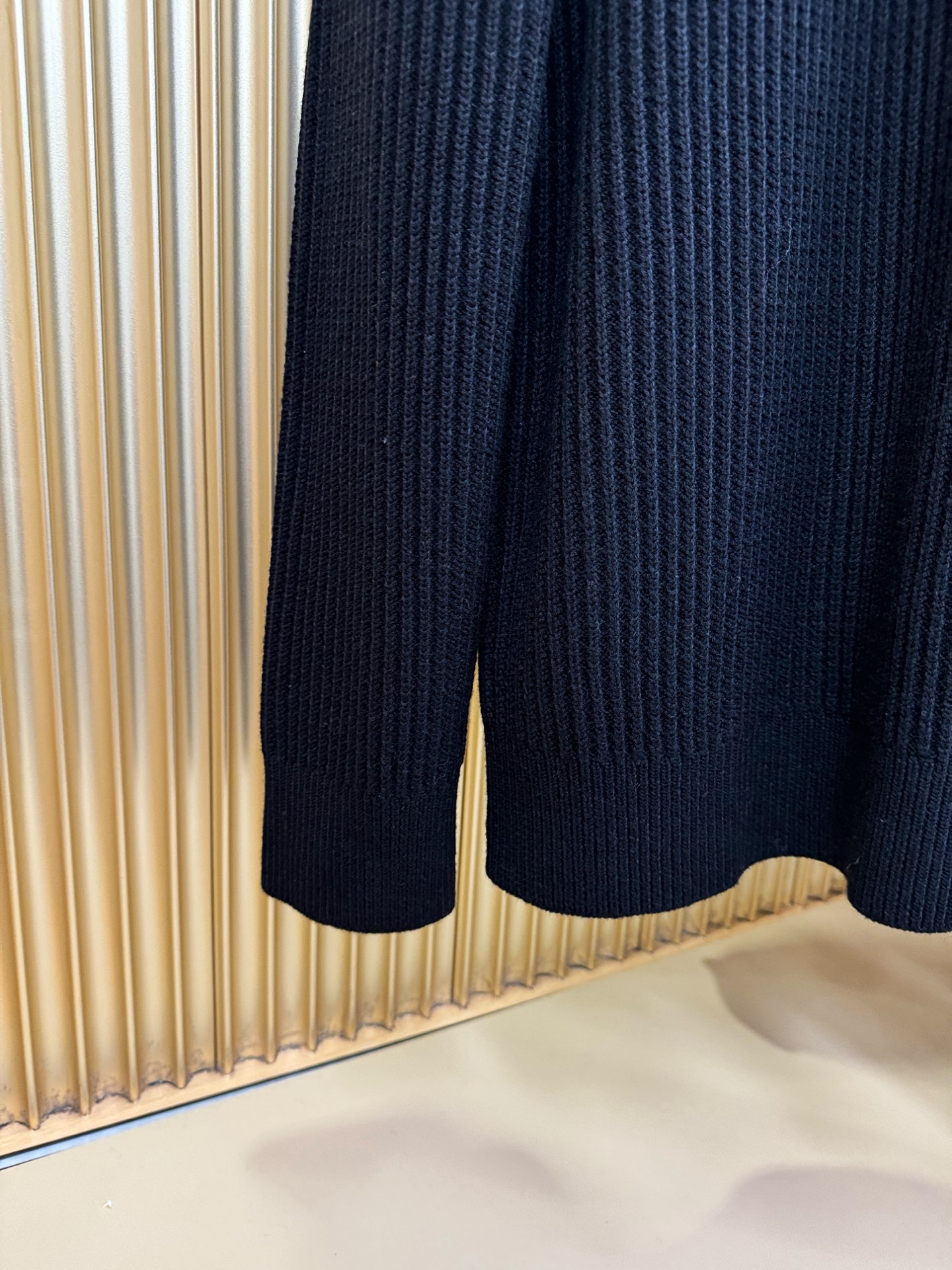 Moncler蒙口 专柜同步 冬季新款羊毛衫（绵羊毛）甄选客供进口绵羊毛材质！面料手感偏厚实，柔软绵密的