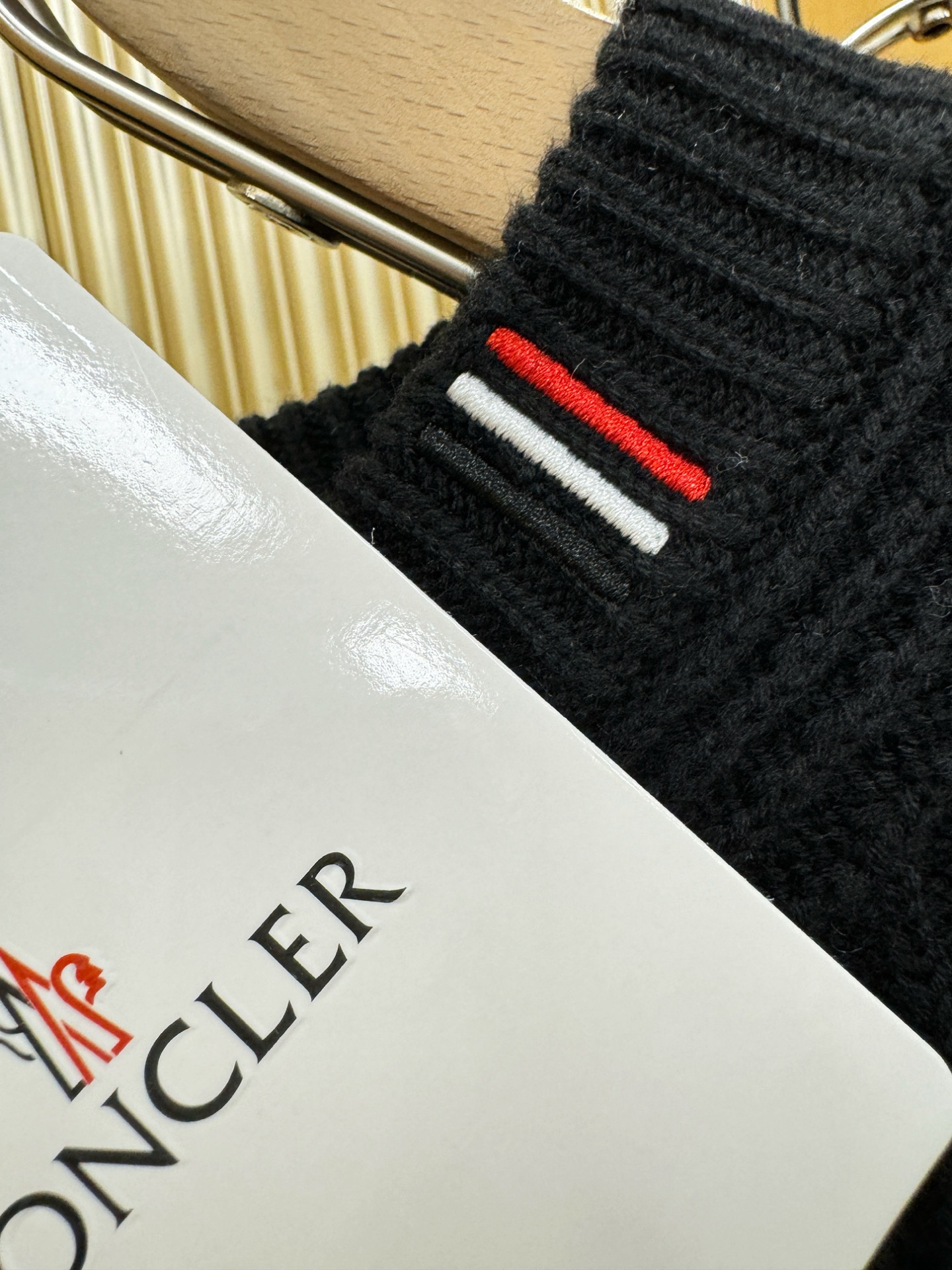 Moncler蒙口 专柜同步 冬季新款羊毛衫（绵羊毛）甄选客供进口绵羊毛材质！面料手感偏厚实，柔软绵密的