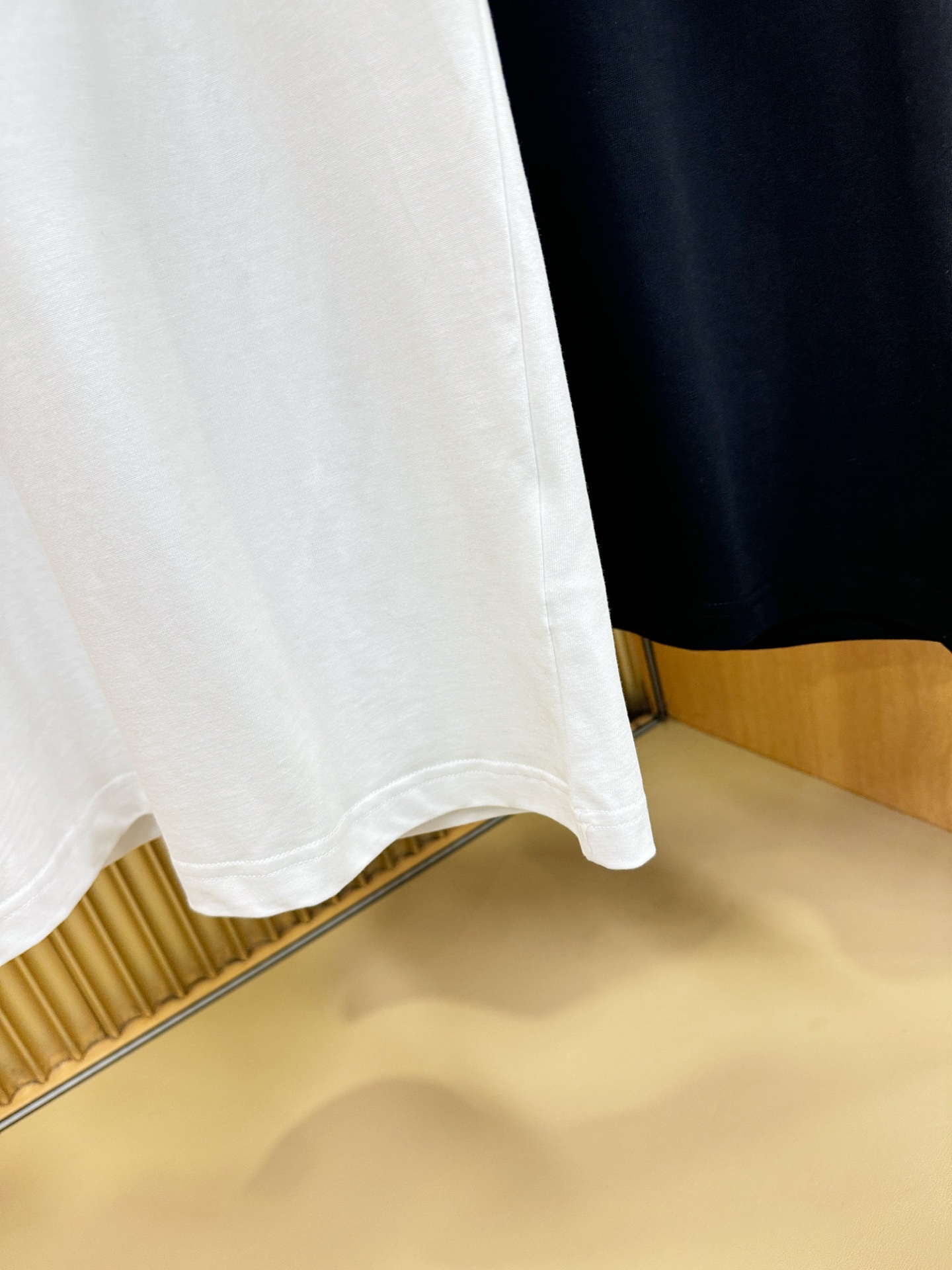 Moncler蒙口 2026新款短袖T恤！走秀图案时尚休闲短袖T恤衫！设计logo设计！极具设计精选客供