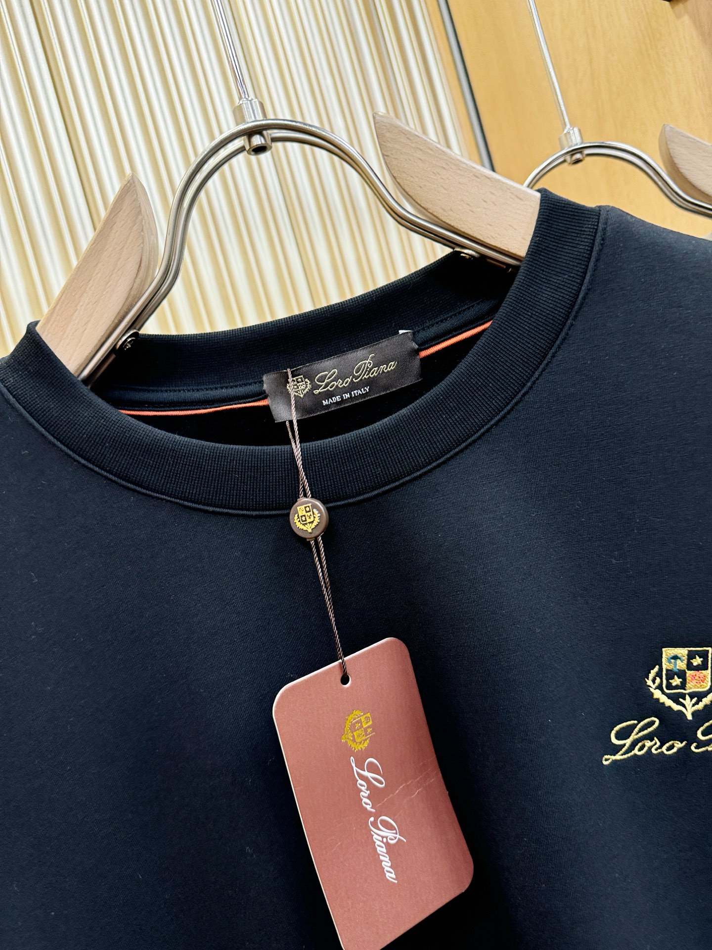 Loro Piana诺悠翩雅 2025ss秋冬新品 加绒卫衣，内里加绒加厚保暖 经典Logo设计，百搭款