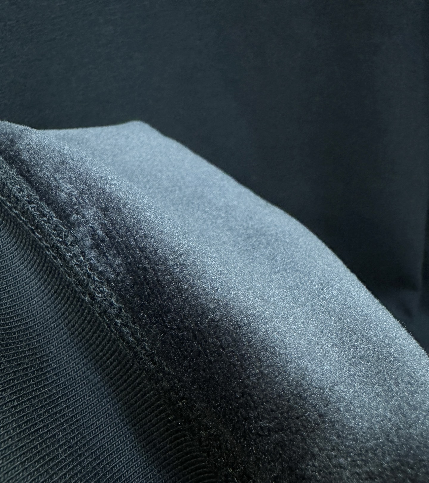 Loro Piana诺悠翩雅 2025ss秋冬新品 加绒卫衣，内里加绒加厚保暖 经典Logo设计，百搭款