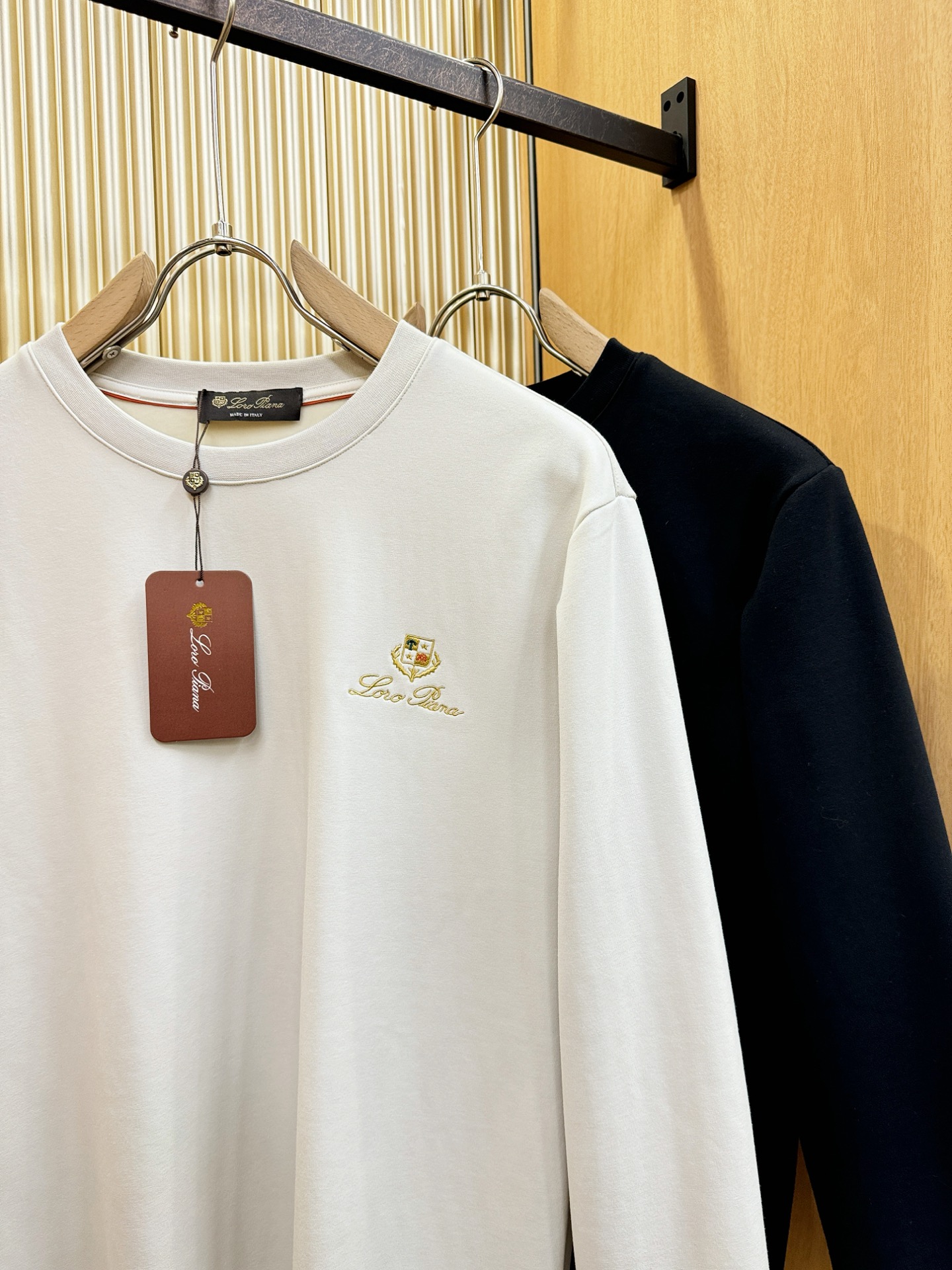 Loro Piana诺悠翩雅 2025ss秋冬新品 加绒卫衣，内里加绒加厚保暖 经典Logo设计，百搭款