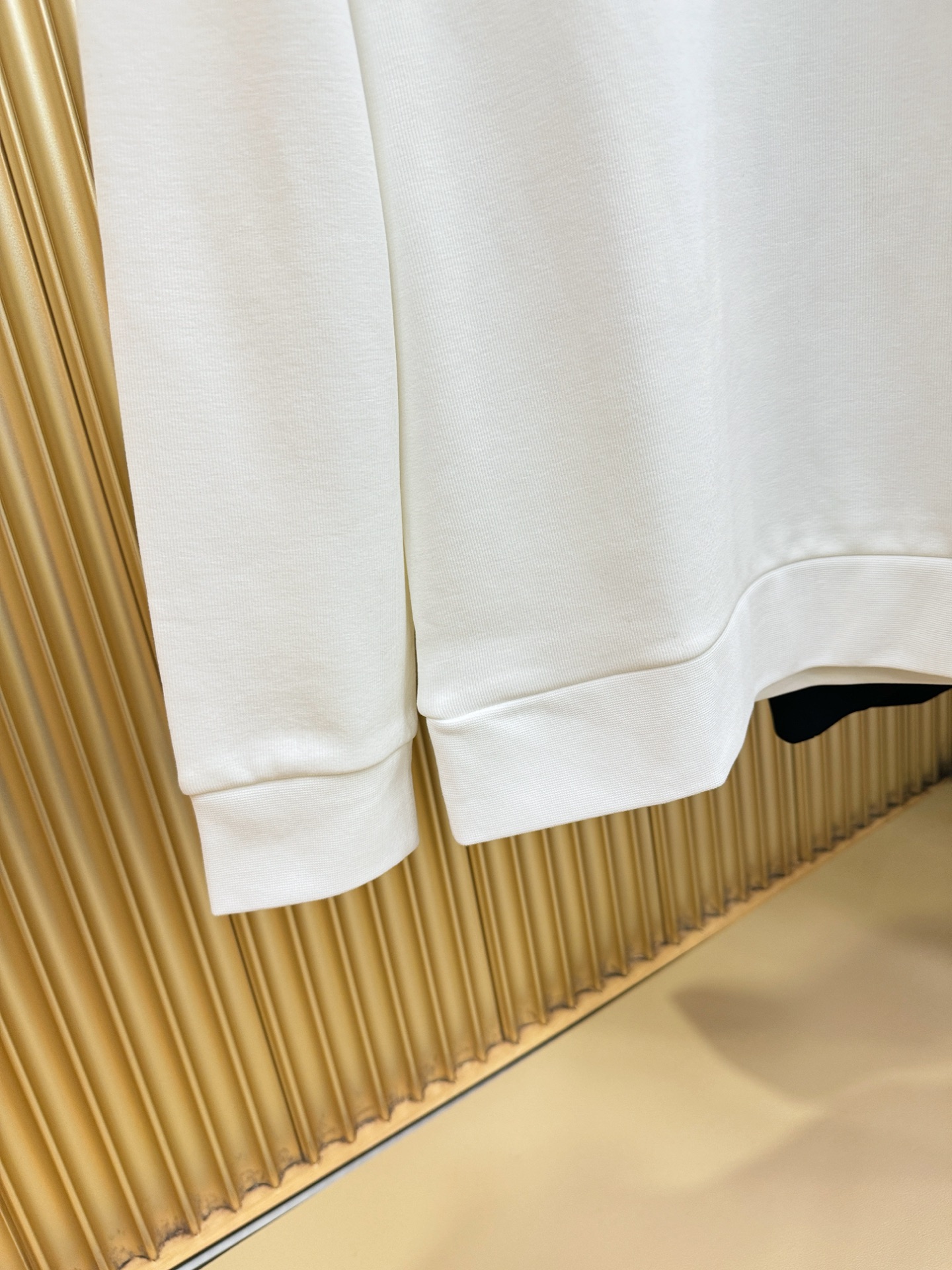 葆蝶家Bottega Veneta 2025ss秋冬新品 长袖卫衣，经典Logo设计，百搭款 官网同步发