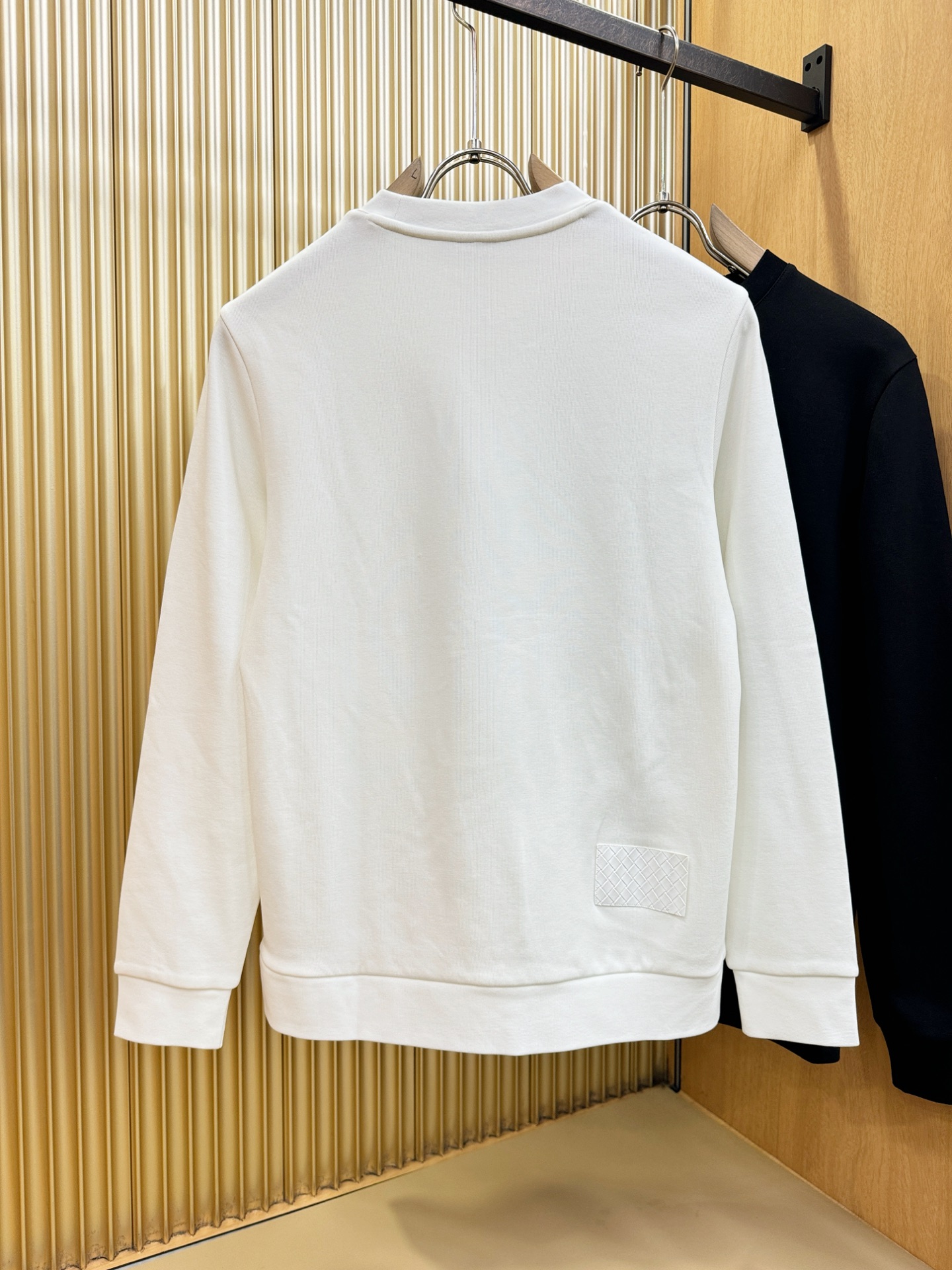 葆蝶家Bottega Veneta 2025ss秋冬新品 长袖卫衣，经典Logo设计，百搭款 官网同步发