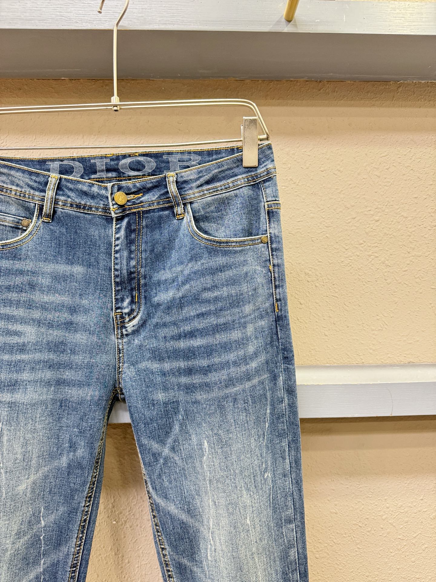 Dior迪奥 专柜新品,牛仔裤 重工打造,品牌经典LOGO设计,三标齐全 6