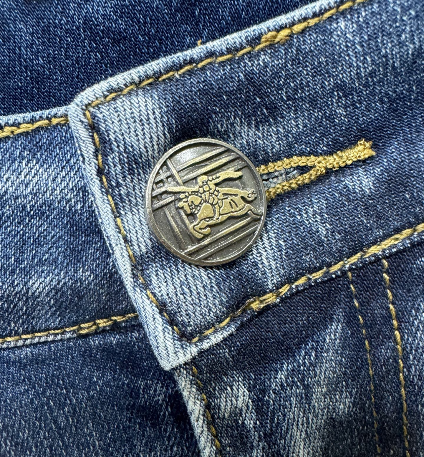 博柏利 Burberry 高定典藏名品高定成衣时装外套连衣裙衬衫T恤 #D787ED3B 5