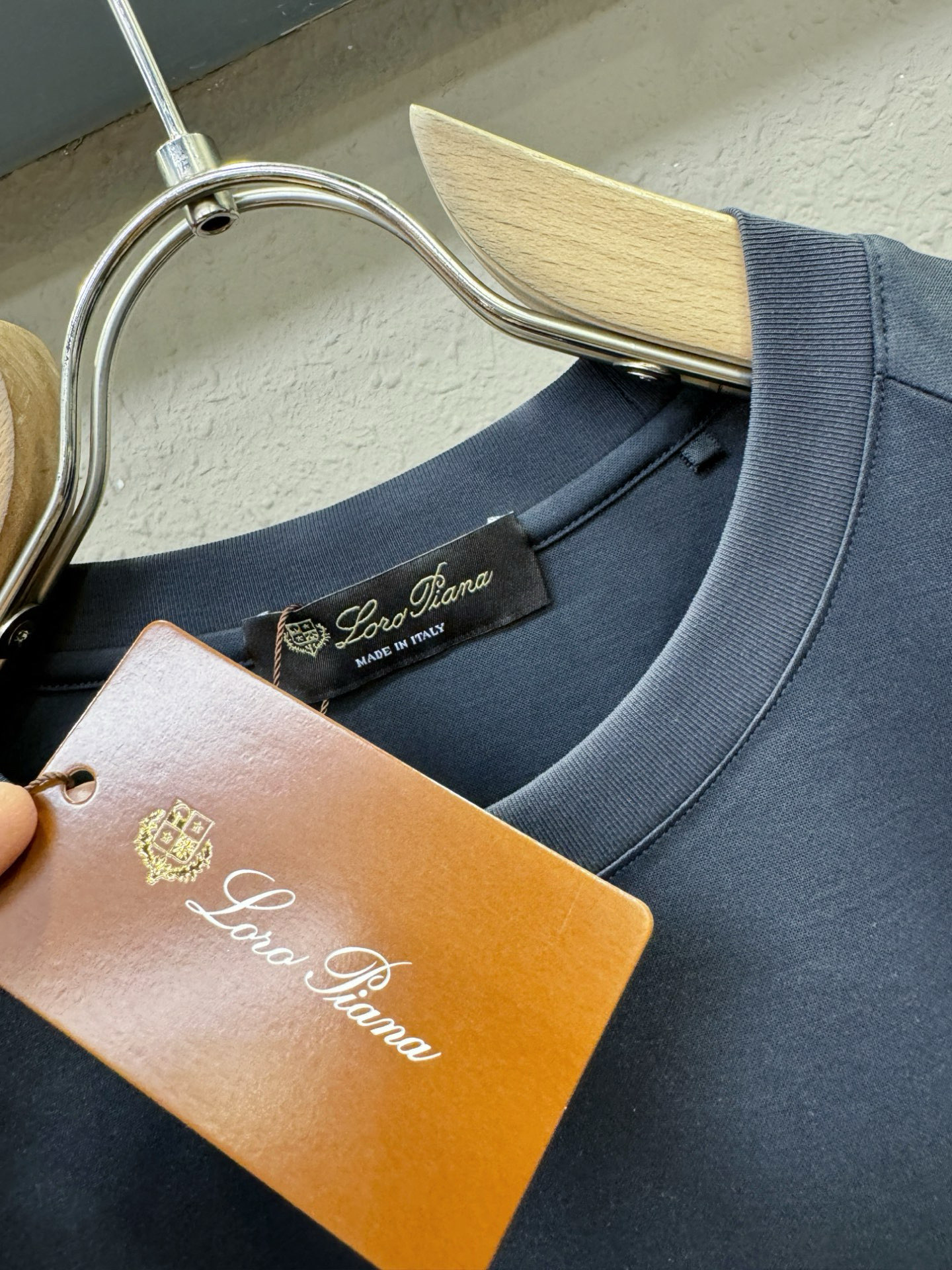 Loro Piana诺悠翩雅 顶级品质 款新品短袖！面料精选，莱赛尔+苏匹马+Coolmax三层织造，手