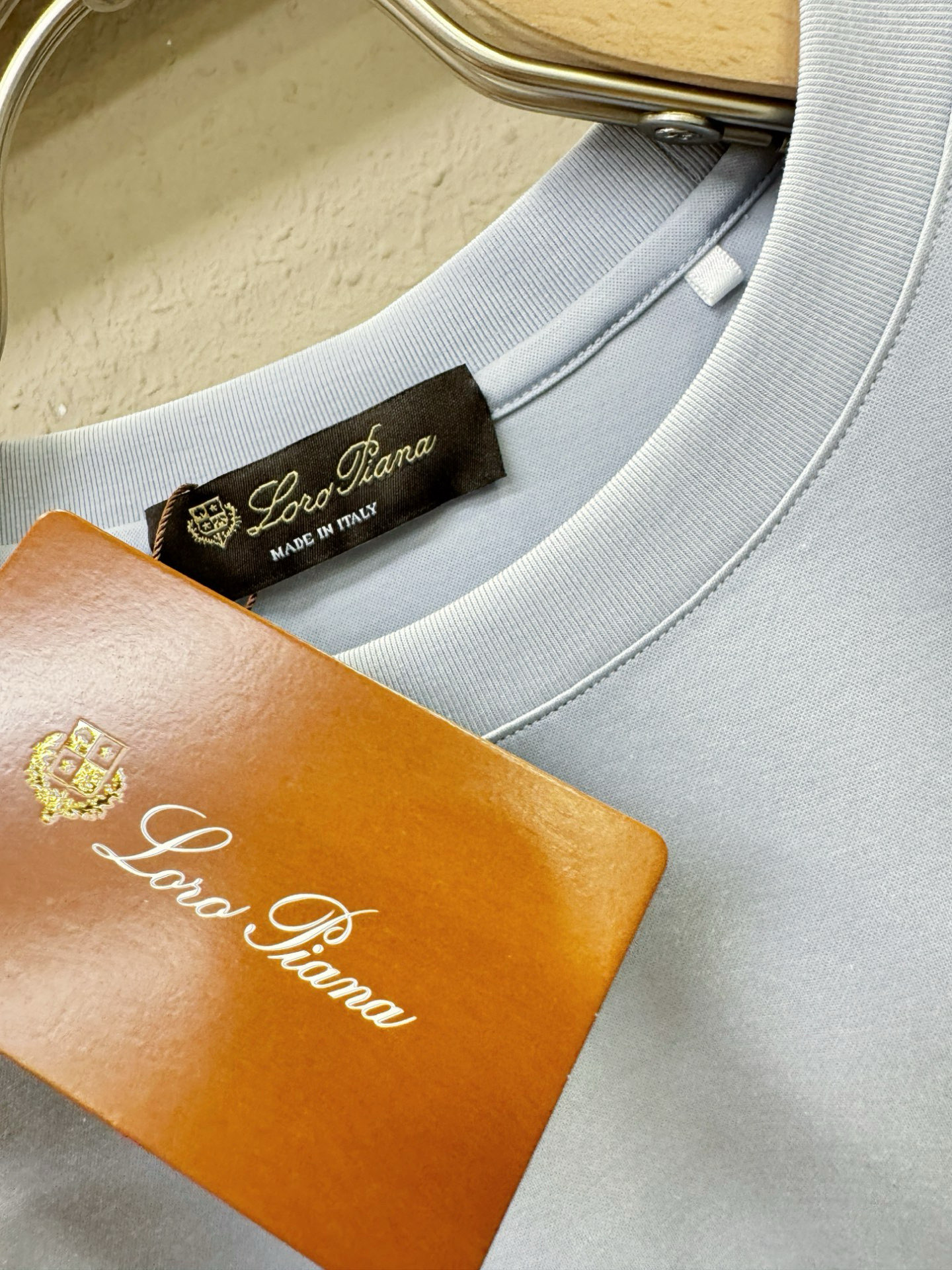 Loro Piana诺悠翩雅 顶级品质 款新品短袖！面料精选，莱赛尔+苏匹马+Coolmax三层织造，手