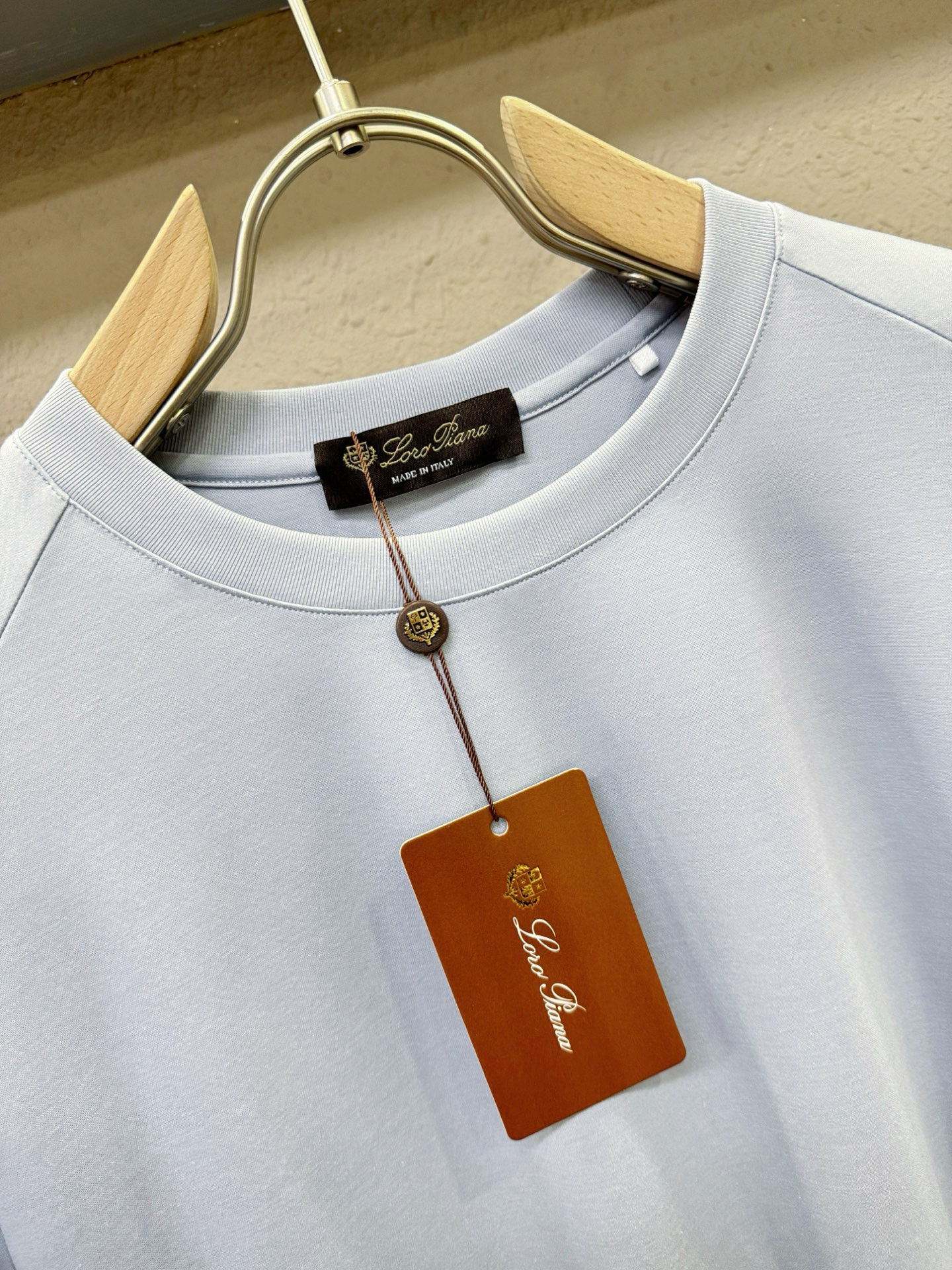 Loro Piana诺悠翩雅 顶级品质 款新品短袖！面料精选，莱赛尔+苏匹马+Coolmax三层织造，手