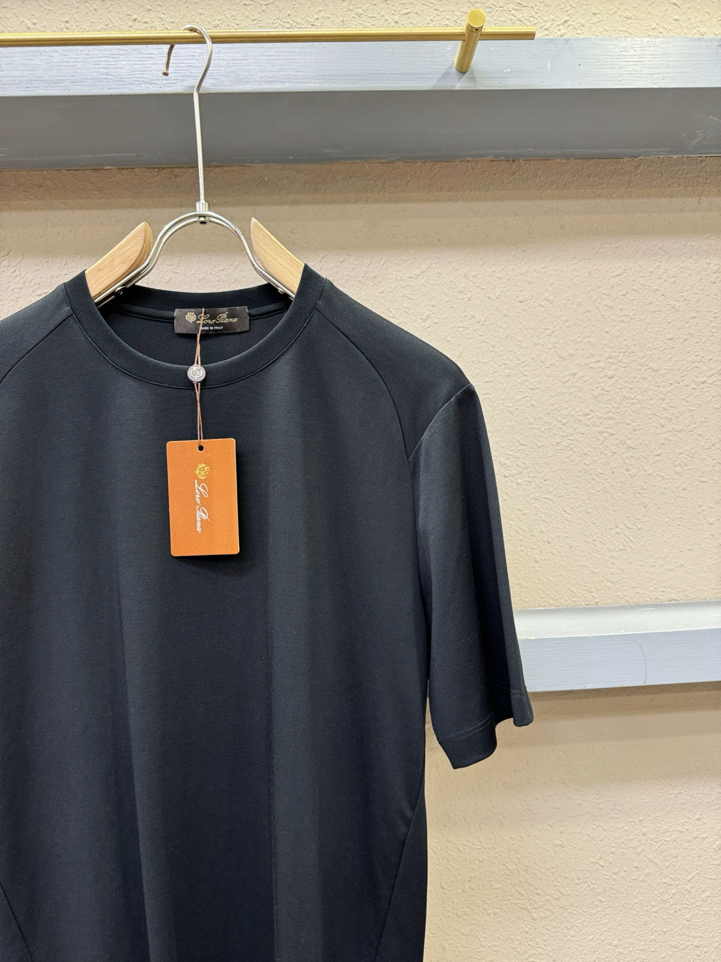 Loro Piana诺悠翩雅 顶级品质 款新品短袖！面料精选，莱赛尔+苏匹马+Coolmax三层织造，手