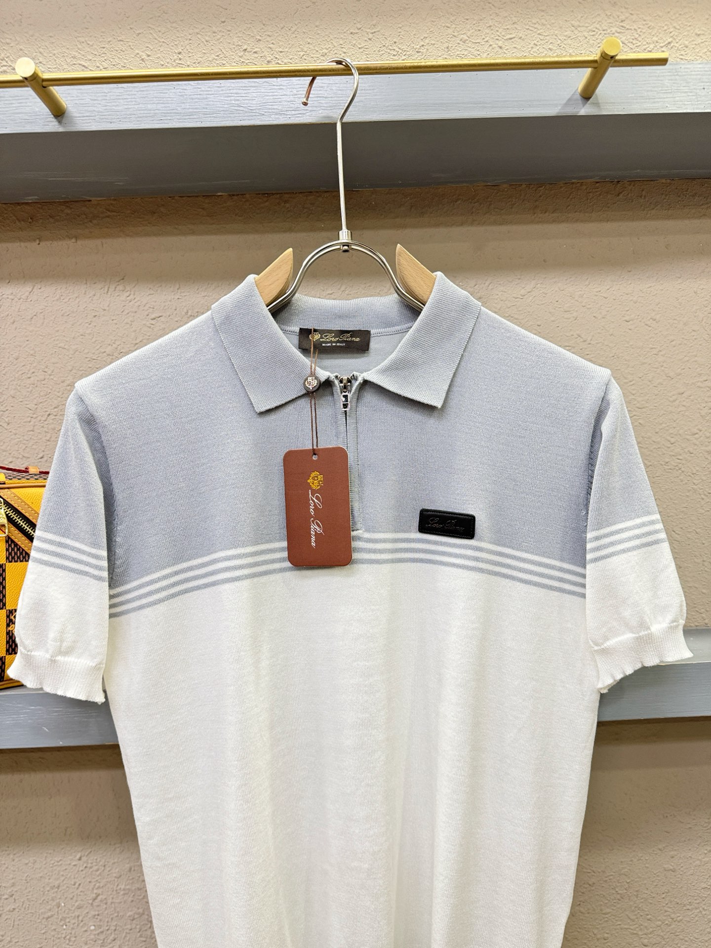 Loro Piana诺悠翩雅 2026春夏新品针织短袖，进口针织面料，手感柔软。顶级进口私货，时尚设计潮