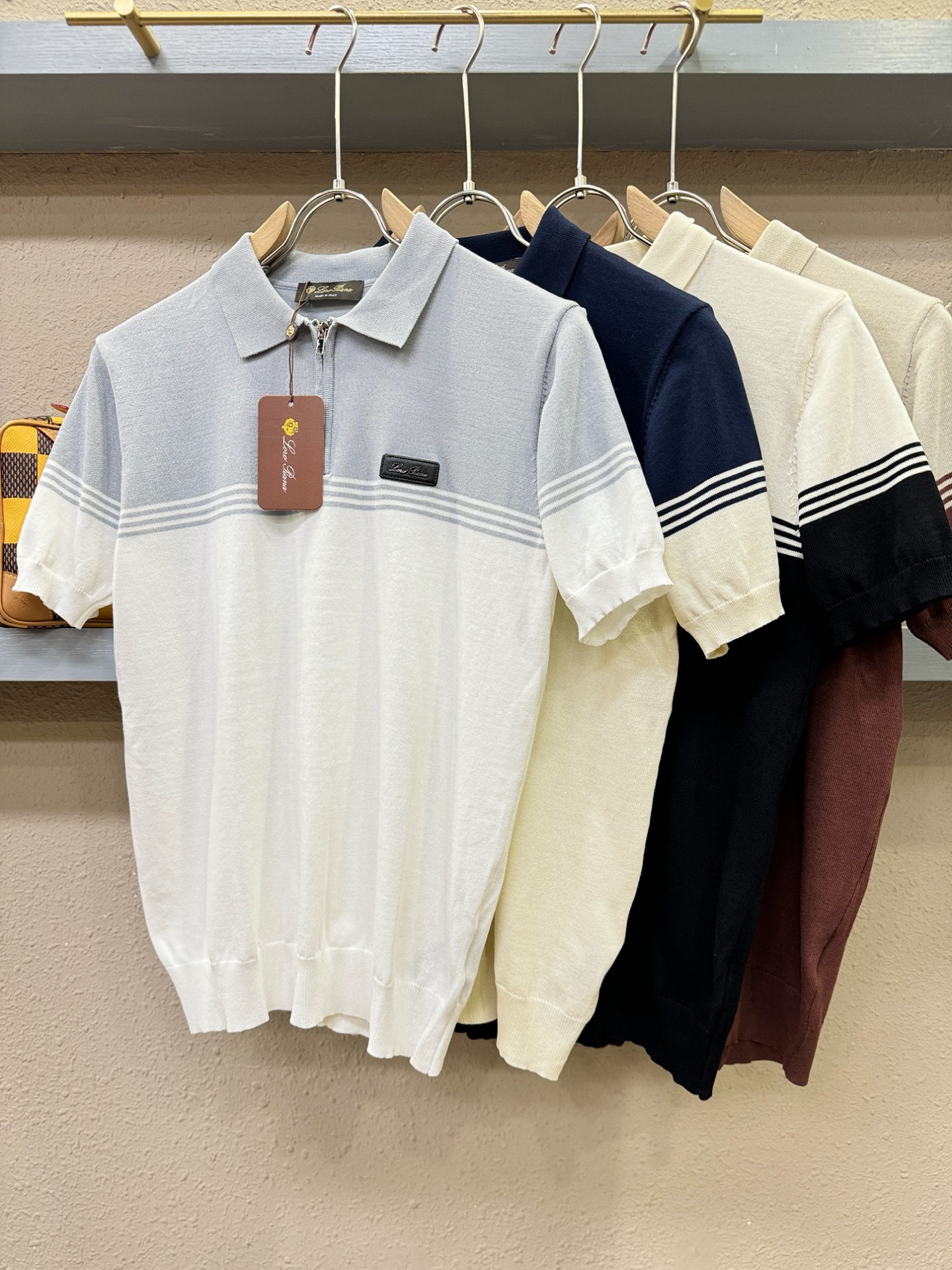 Loro Piana诺悠翩雅 2026春夏新品针织短袖，进口针织面料，手感柔软。顶级进口私货，时尚设计潮