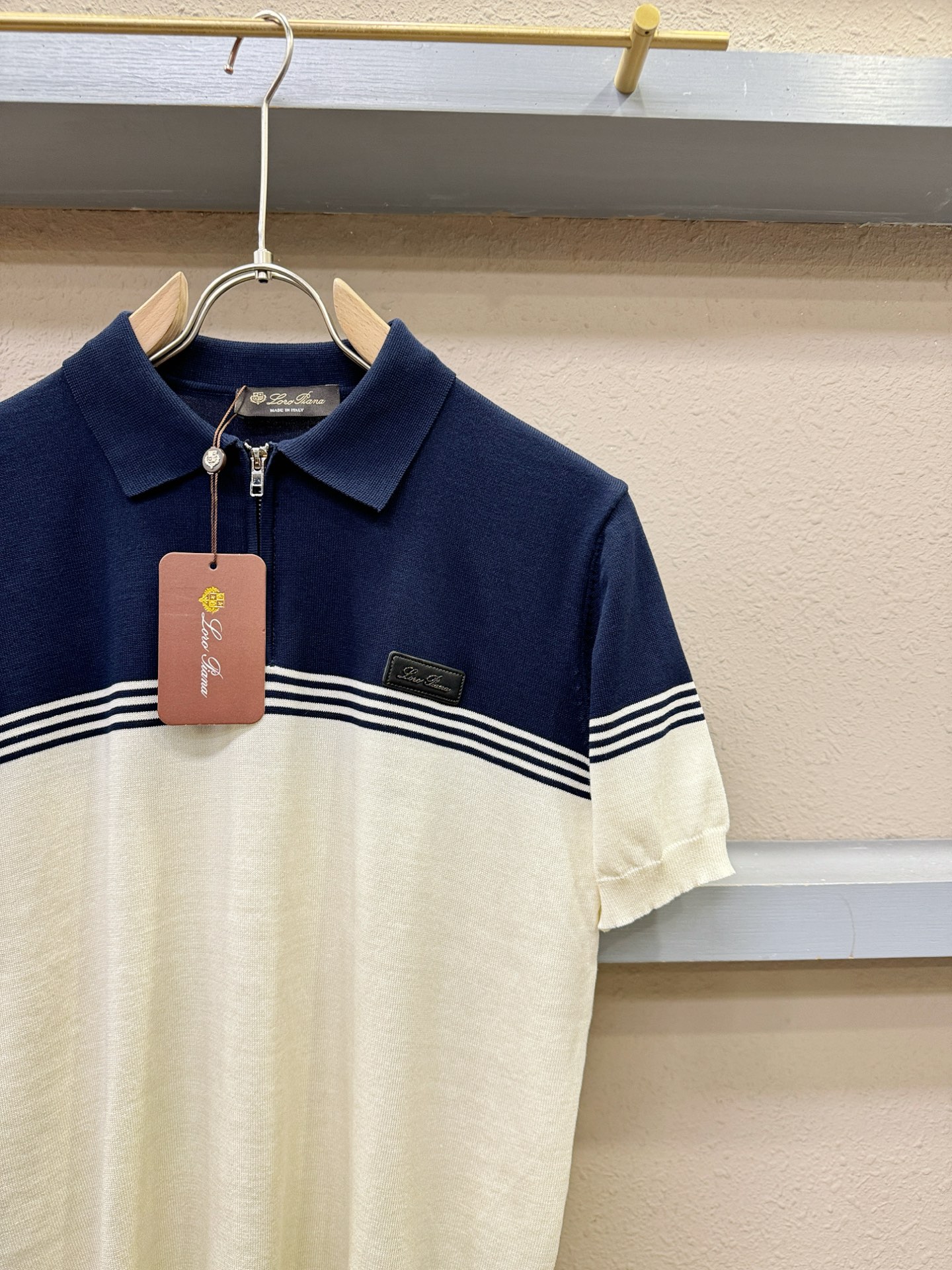 Loro Piana诺悠翩雅 2026春夏新品针织短袖，进口针织面料，手感柔软。顶级进口私货，时尚设计潮