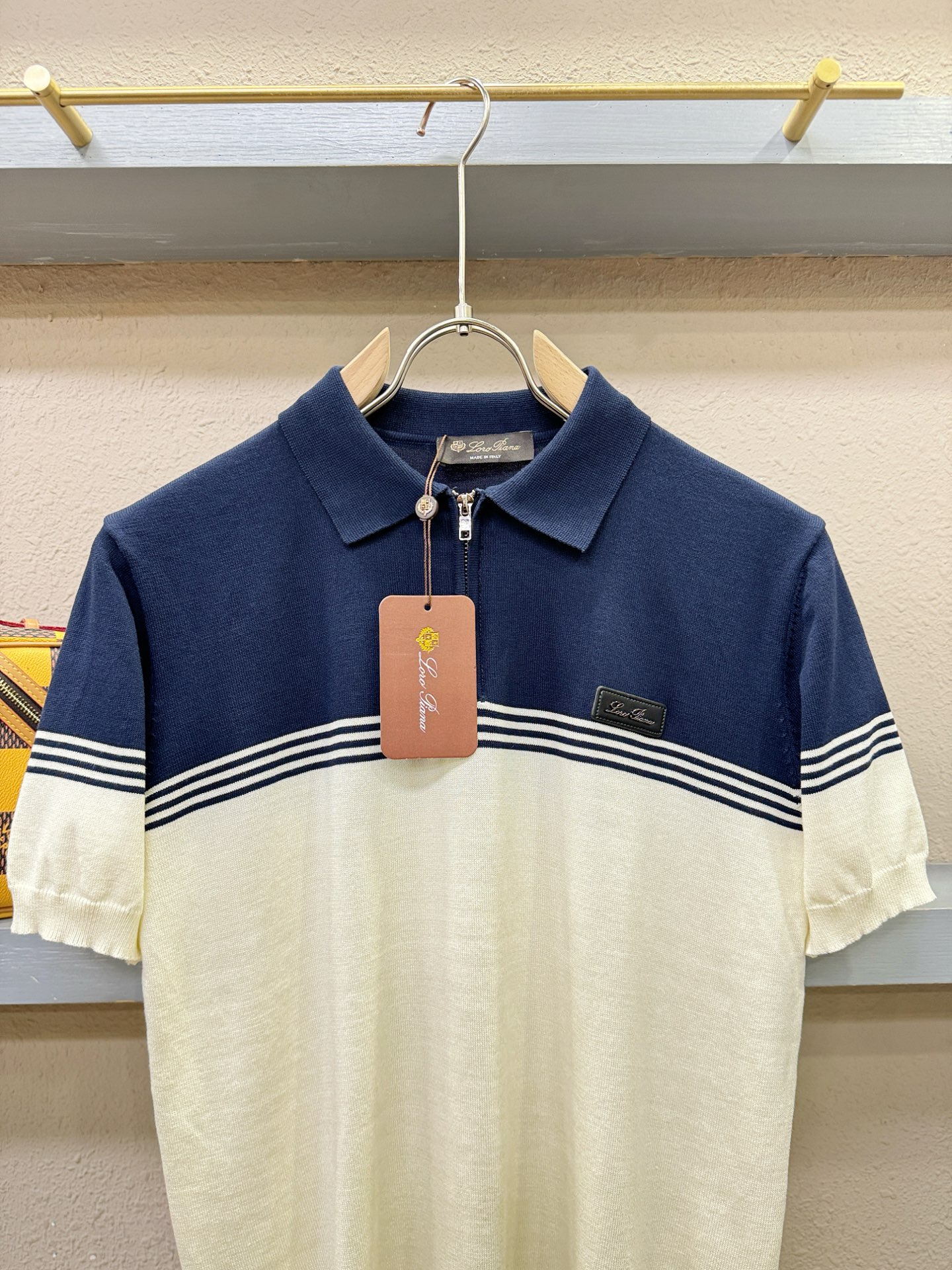 Loro Piana诺悠翩雅 2026春夏新品针织短袖，进口针织面料，手感柔软。顶级进口私货，时尚设计潮