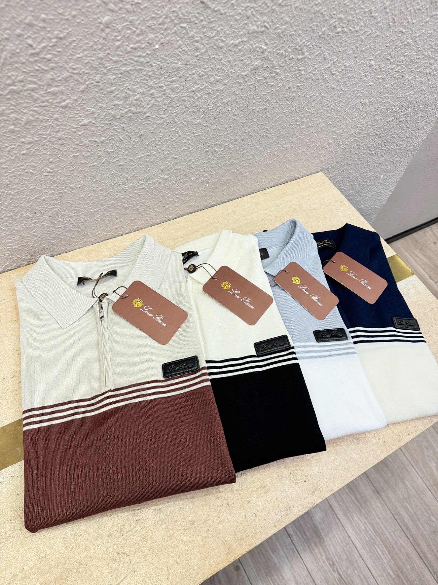 Loro Piana诺悠翩雅 2026春夏新品针织短袖，进口针织面料，手感柔软。顶级进口私货，时尚设计潮