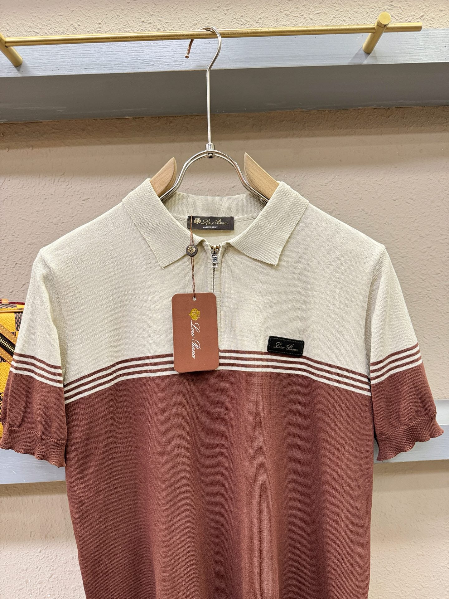 Loro Piana诺悠翩雅 2026春夏新品针织短袖，进口针织面料，手感柔软。顶级进口私货，时尚设计潮