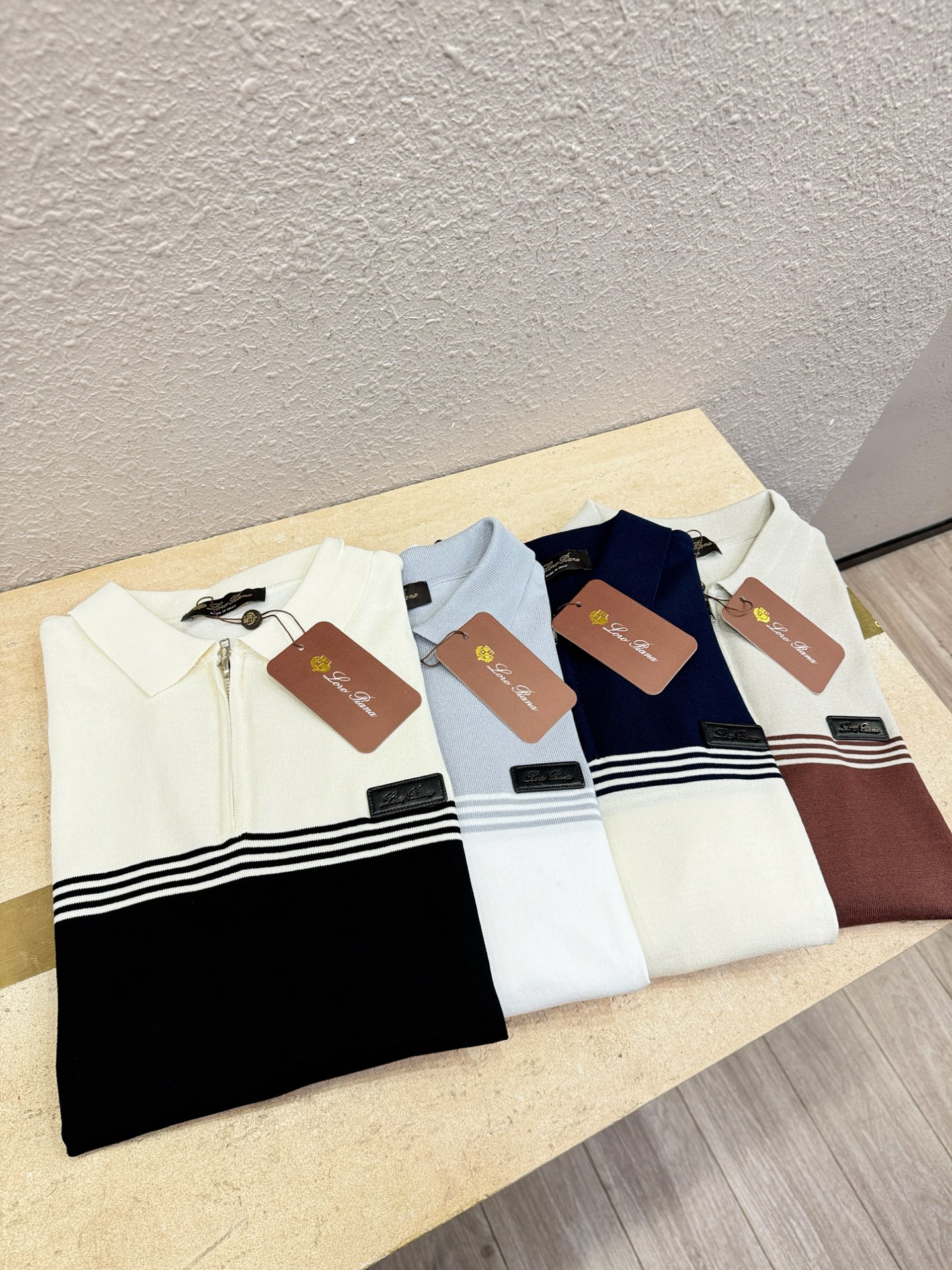 Loro Piana诺悠翩雅 2026春夏新品针织短袖，进口针织面料，手感柔软。顶级进口私货，时尚设计潮