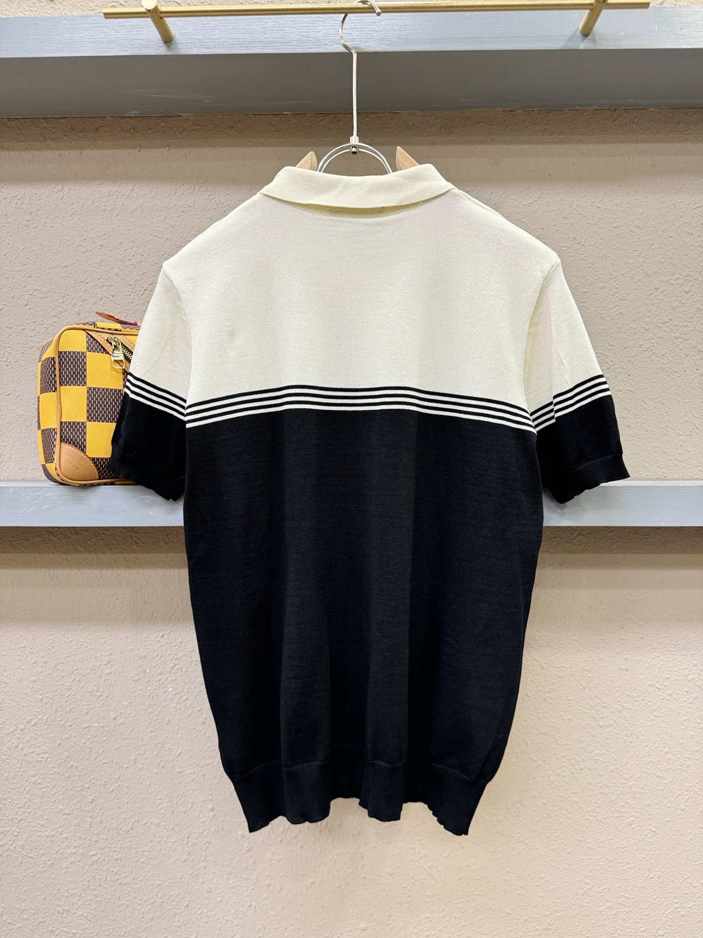 Loro Piana诺悠翩雅 2026春夏新品针织短袖，进口针织面料，手感柔软。顶级进口私货，时尚设计潮