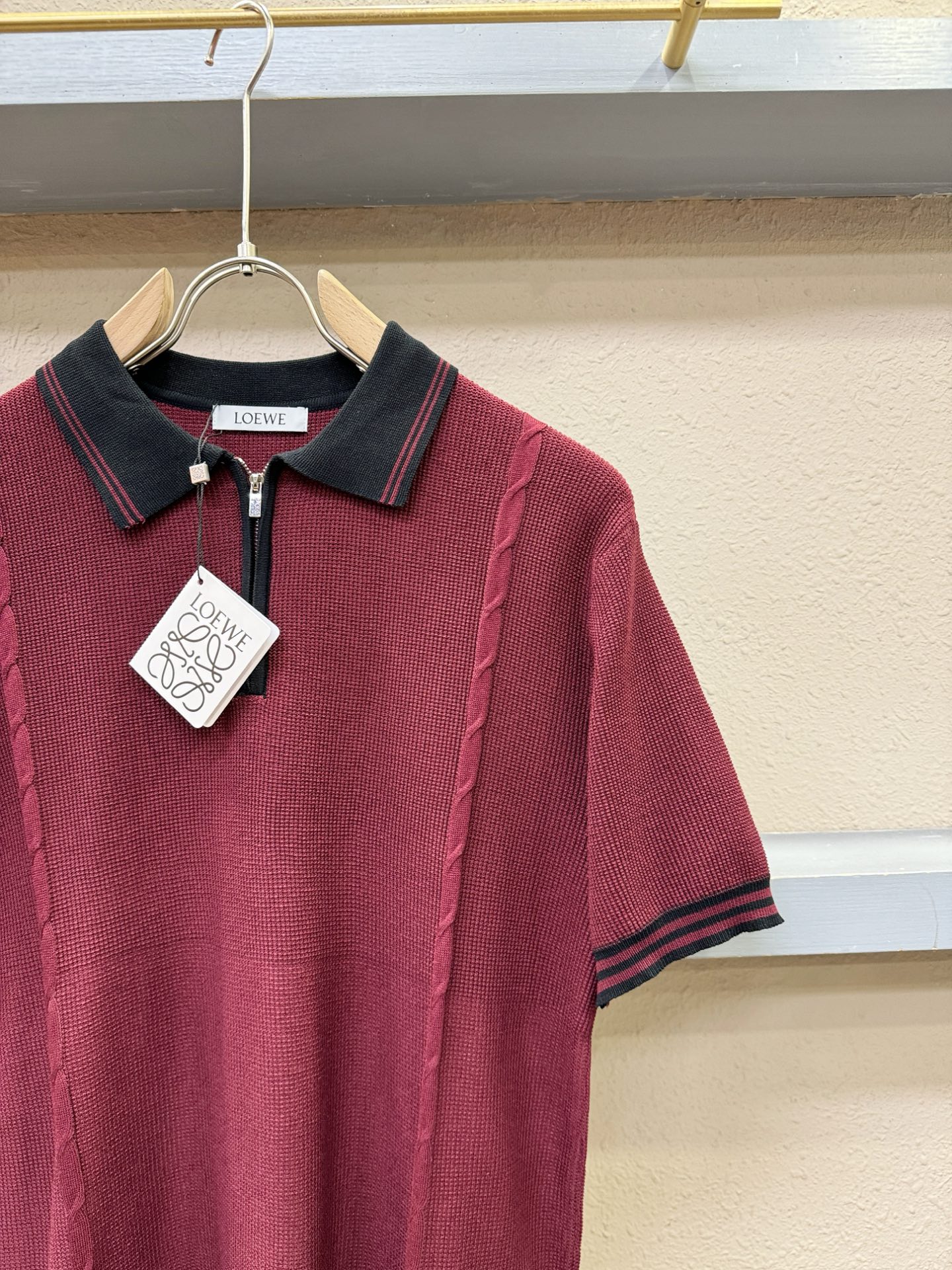 LOEWE罗意威 2026春夏新品针织短袖，进口针织面料，手感柔软。顶级进口私货，时尚设计潮流短袖针织衫