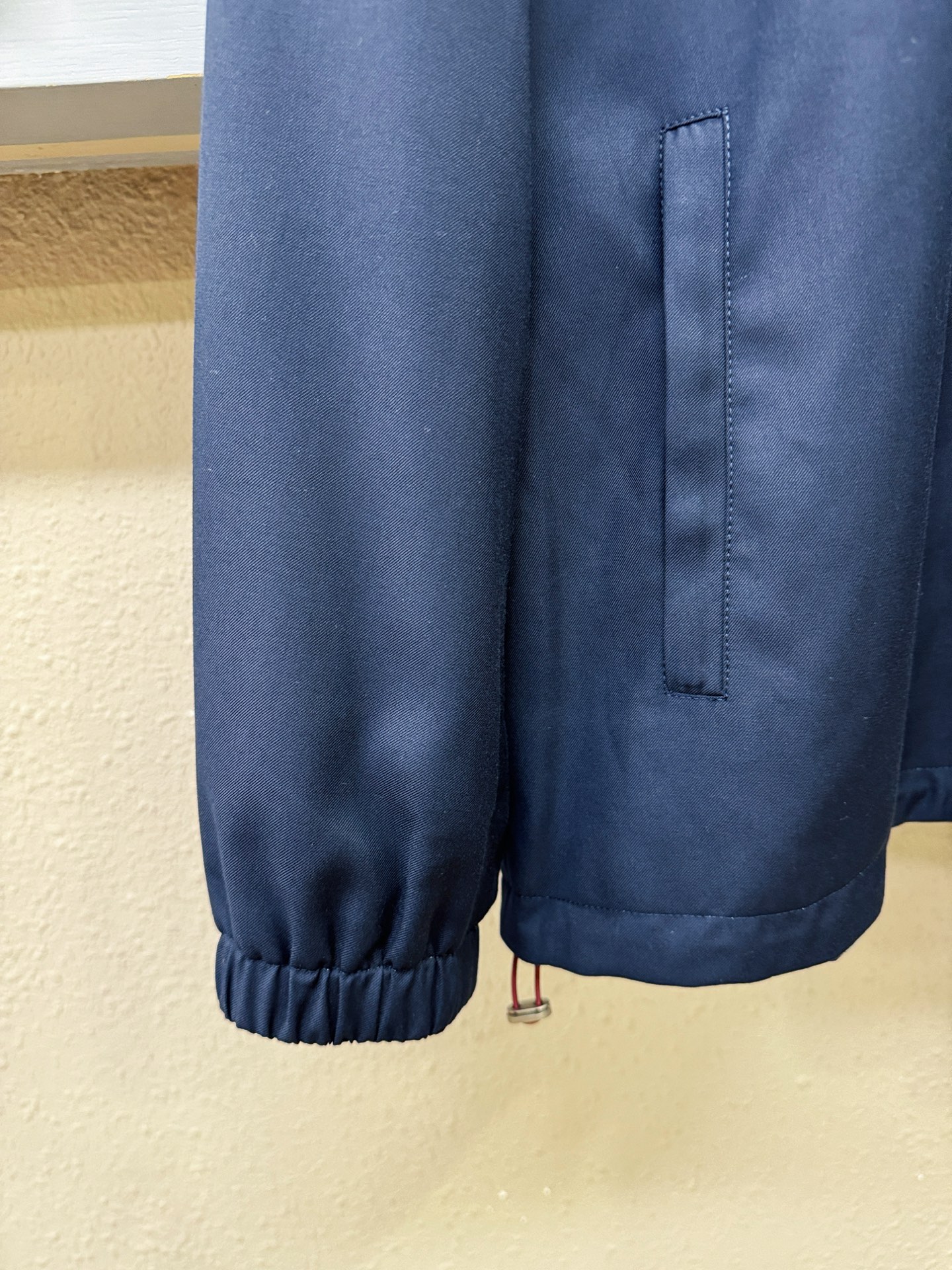 BC布鲁提 新款夹克外套，原单狠货 意大利进口面料时尚夹克外套。欧洲专柜同步，上身更随意大方，专柜原版五