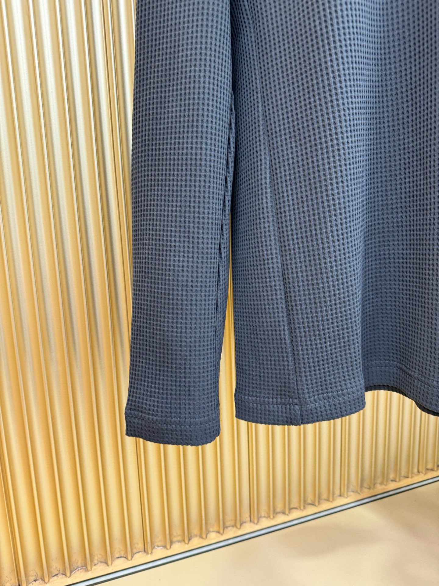 Loro Piana诺悠翩雅 秋冬新品 长袖上衣，经典Logo设计，百搭款 官网同步发售 定制面料，柔软