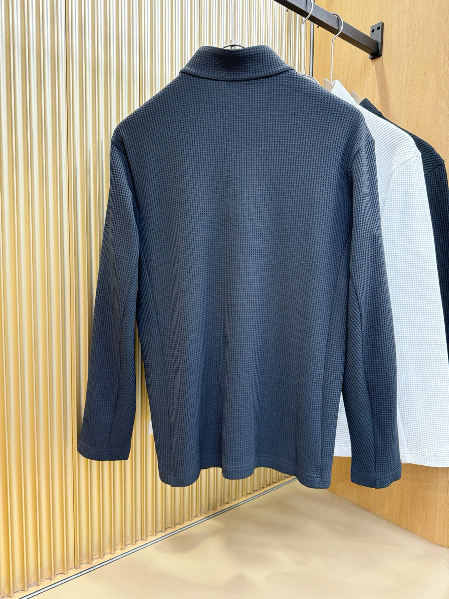 Loro Piana诺悠翩雅 秋冬新品 长袖上衣，经典Logo设计，百搭款 官网同步发售 定制面料，柔软