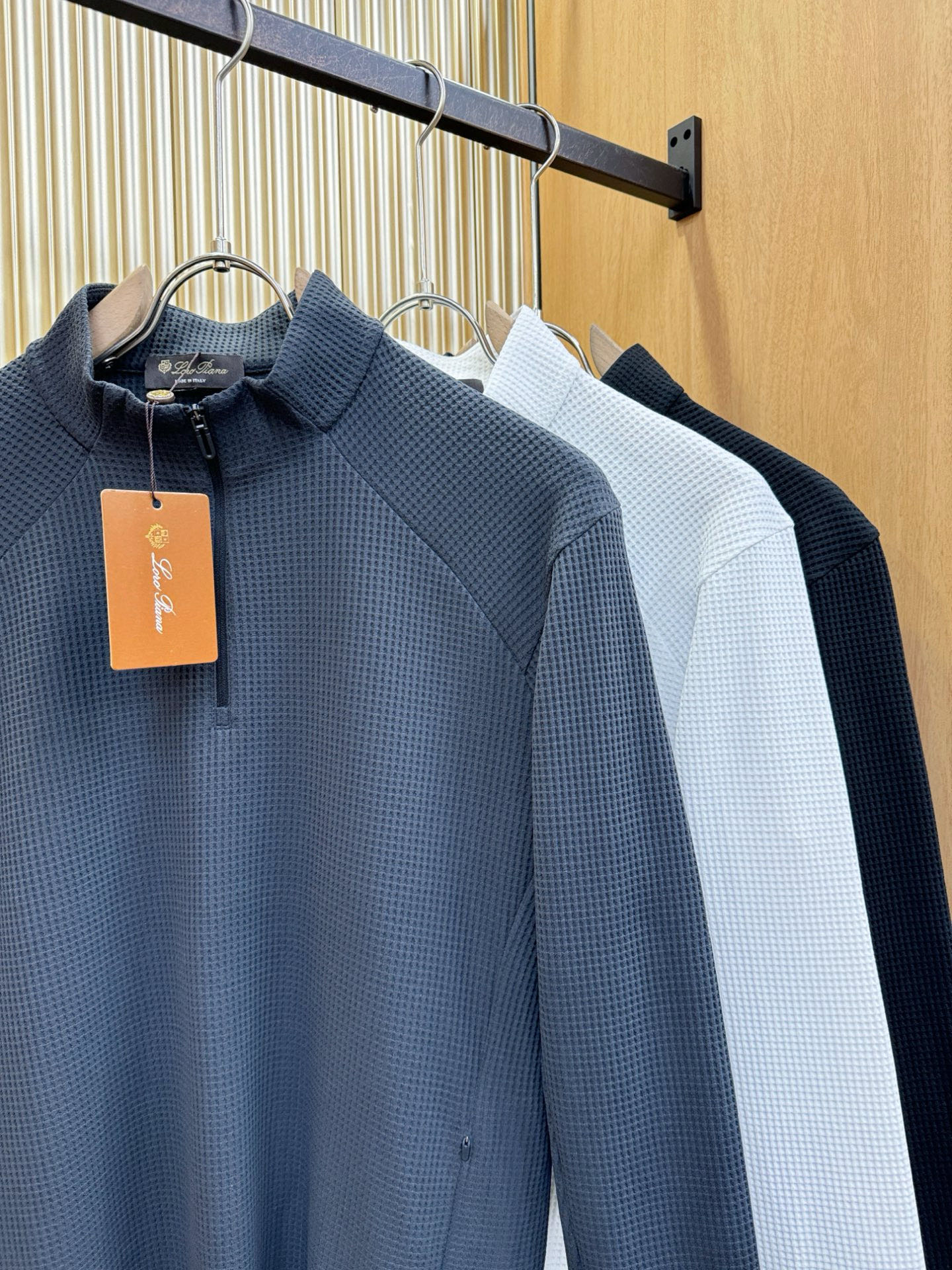 Loro Piana诺悠翩雅 秋冬新品 长袖上衣，经典Logo设计，百搭款 官网同步发售 定制面料，柔软