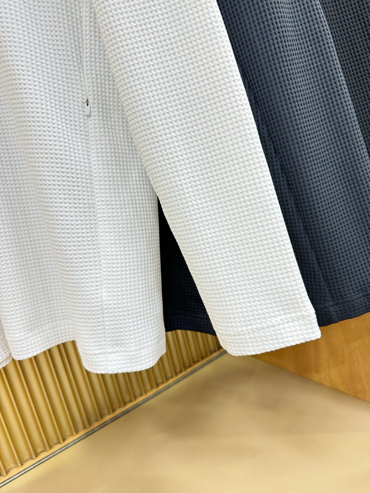 Loro Piana诺悠翩雅 秋冬新品 长袖上衣，经典Logo设计，百搭款 官网同步发售 定制面料，柔软