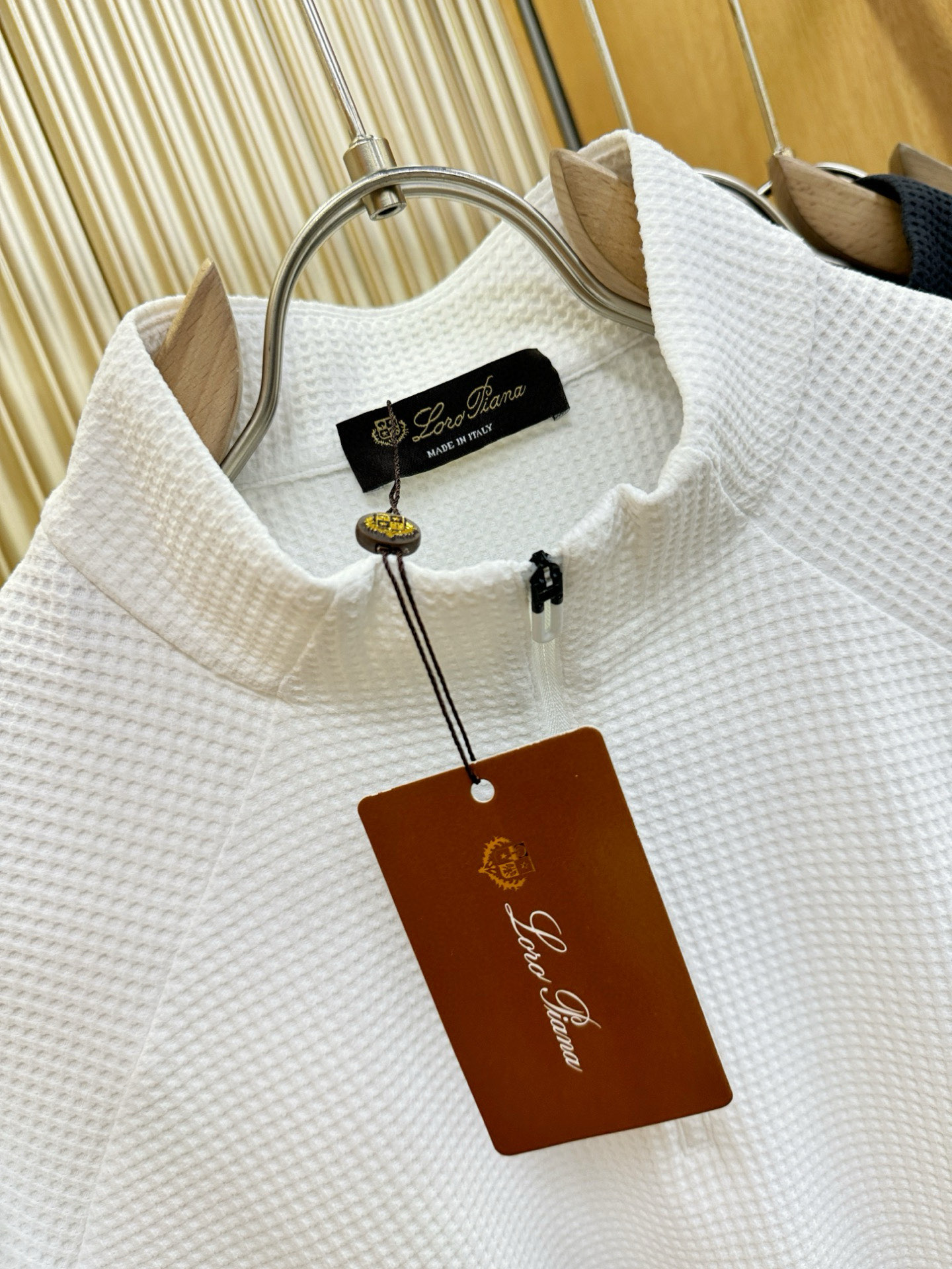 Loro Piana诺悠翩雅 秋冬新品 长袖上衣，经典Logo设计，百搭款 官网同步发售 定制面料，柔软