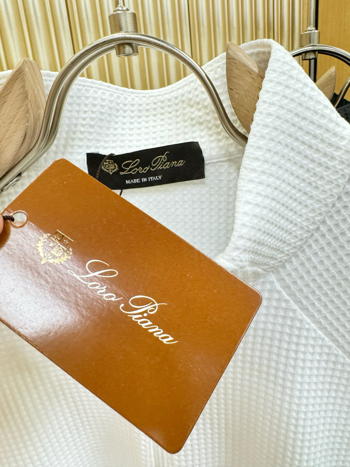 Loro Piana诺悠翩雅 秋冬新品 长袖上衣，经典Logo设计，百搭款 官网同步发售 定制面料，柔软