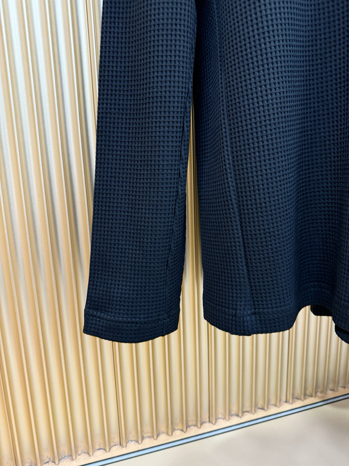 Loro Piana诺悠翩雅 秋冬新品 长袖上衣，经典Logo设计，百搭款 官网同步发售 定制面料，柔软