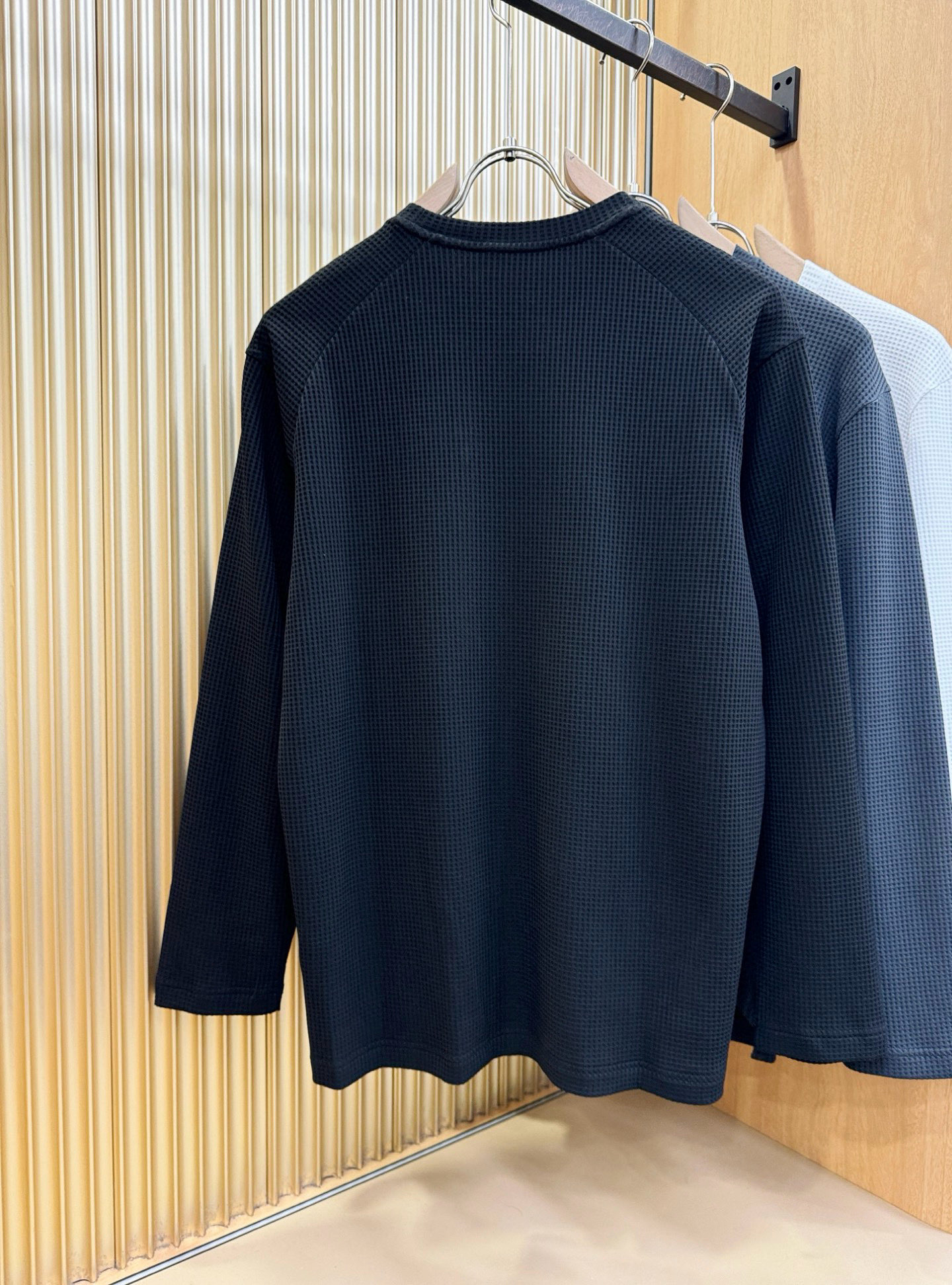 Loro Piana诺悠翩雅 秋冬新品 长袖上衣，经典Logo设计，百搭款 官网同步发售 定制面料，柔软