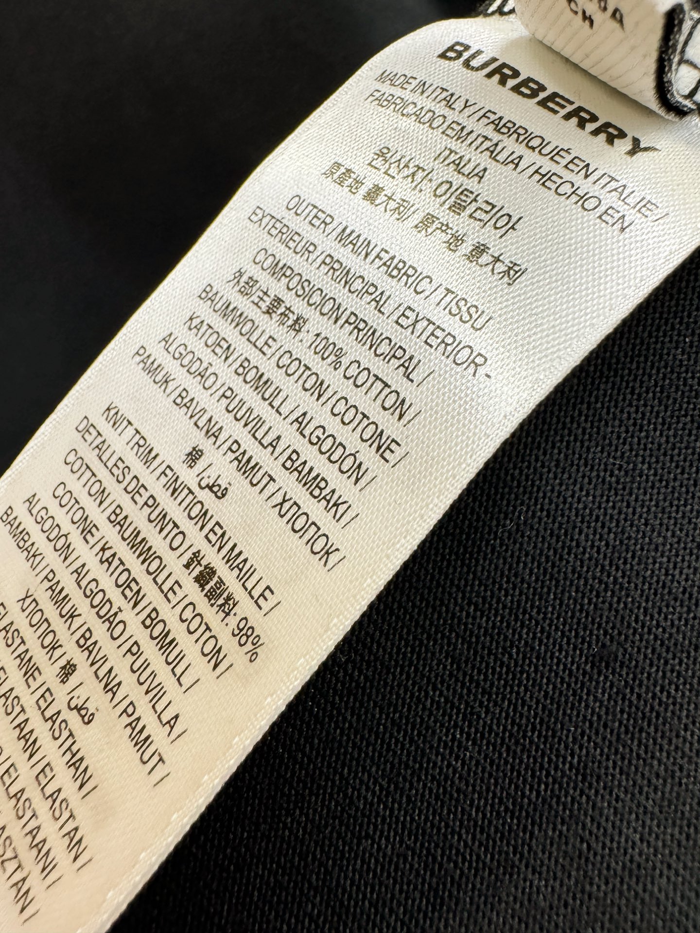 BURBERRY巴宝莉 顶级品质 2026新品短袖！原版定制面料，手感柔软。顶级进口私货，时尚设计潮流短