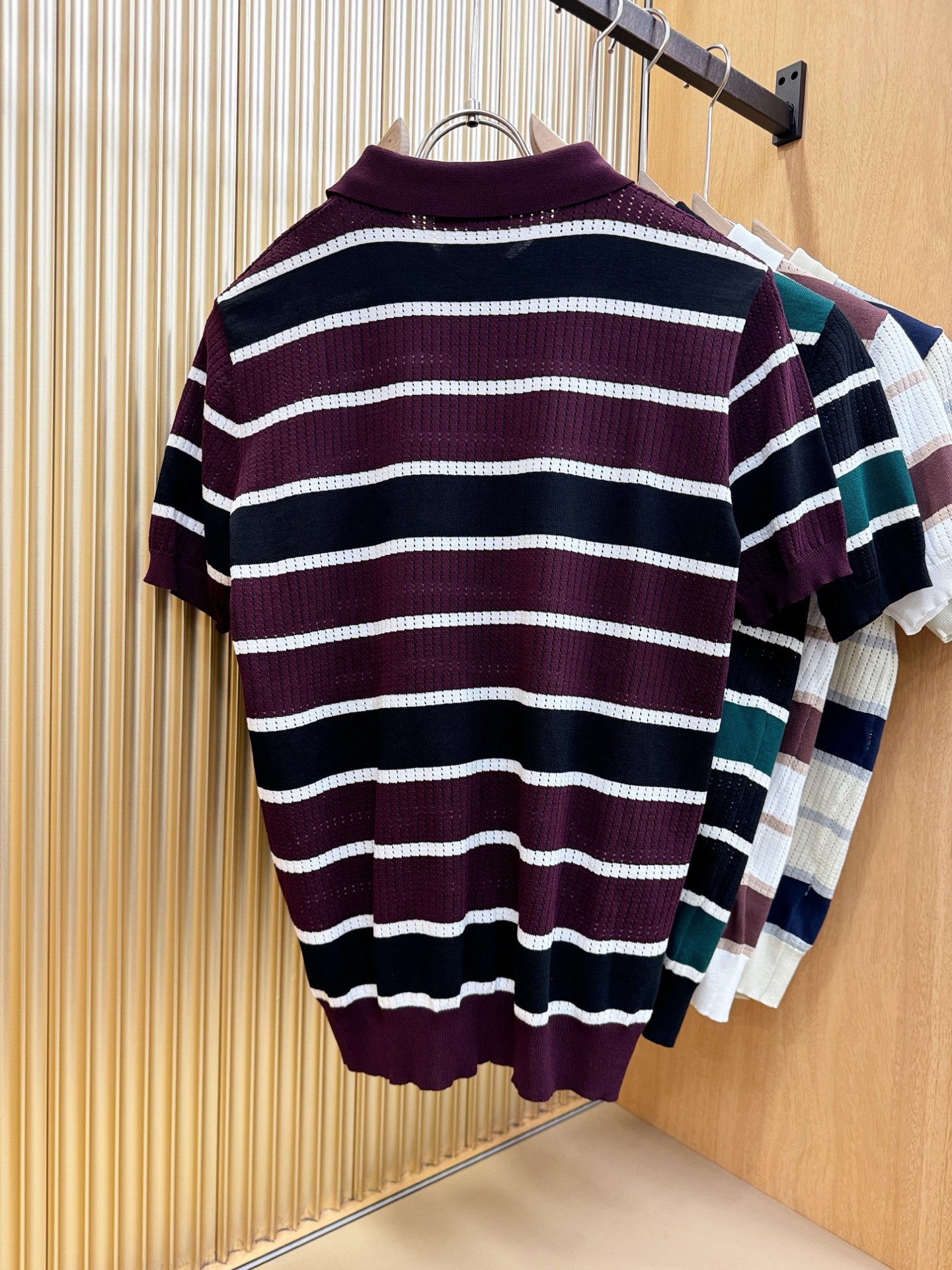 LV路易威登2026春夏新品针织短袖，进口针织面料，手感柔软。顶级进口私货，时尚设计潮流短袖针织衫，不失