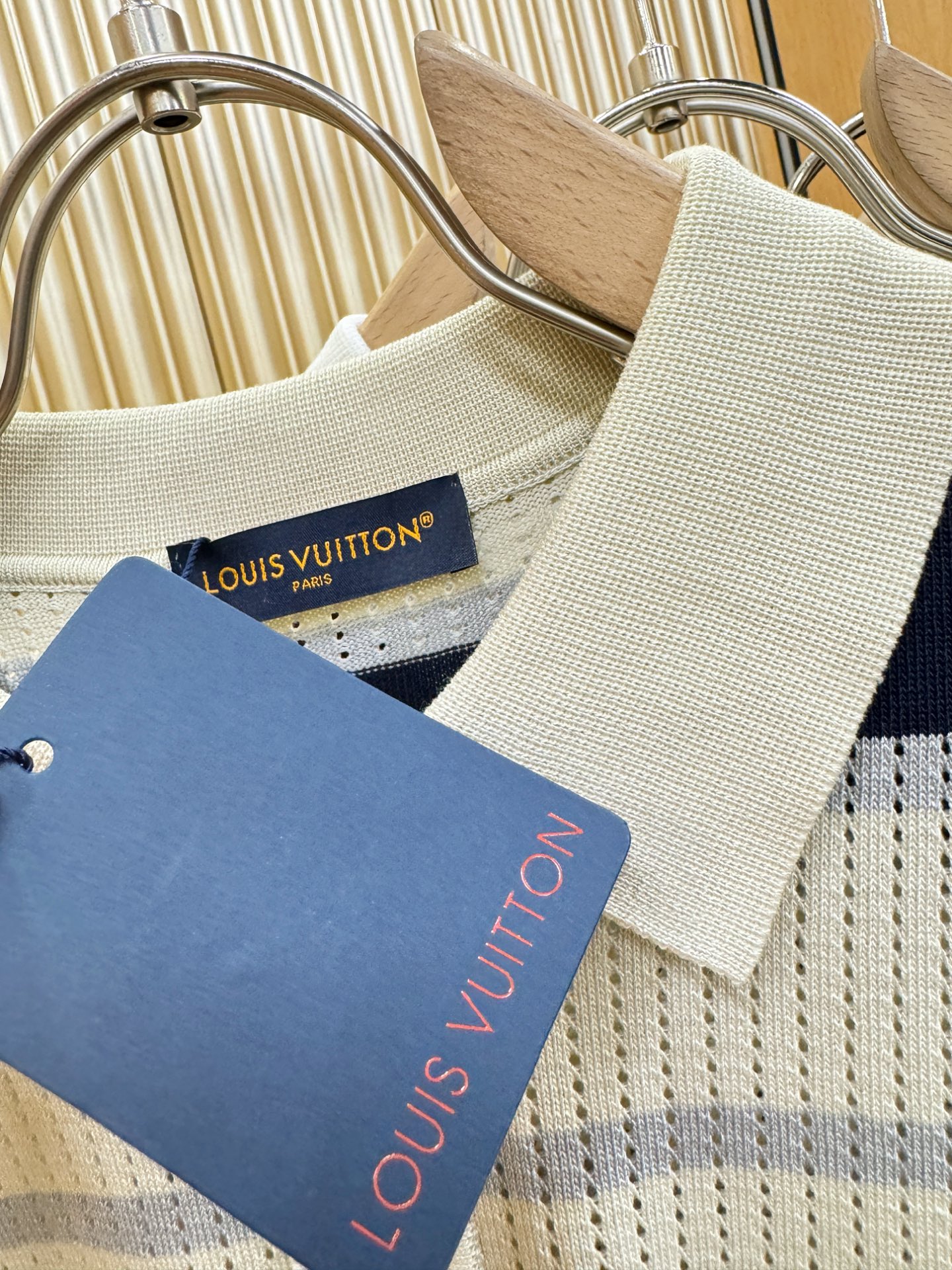 LV路易威登2026春夏新品针织短袖，进口针织面料，手感柔软。顶级进口私货，时尚设计潮流短袖针织衫，不失