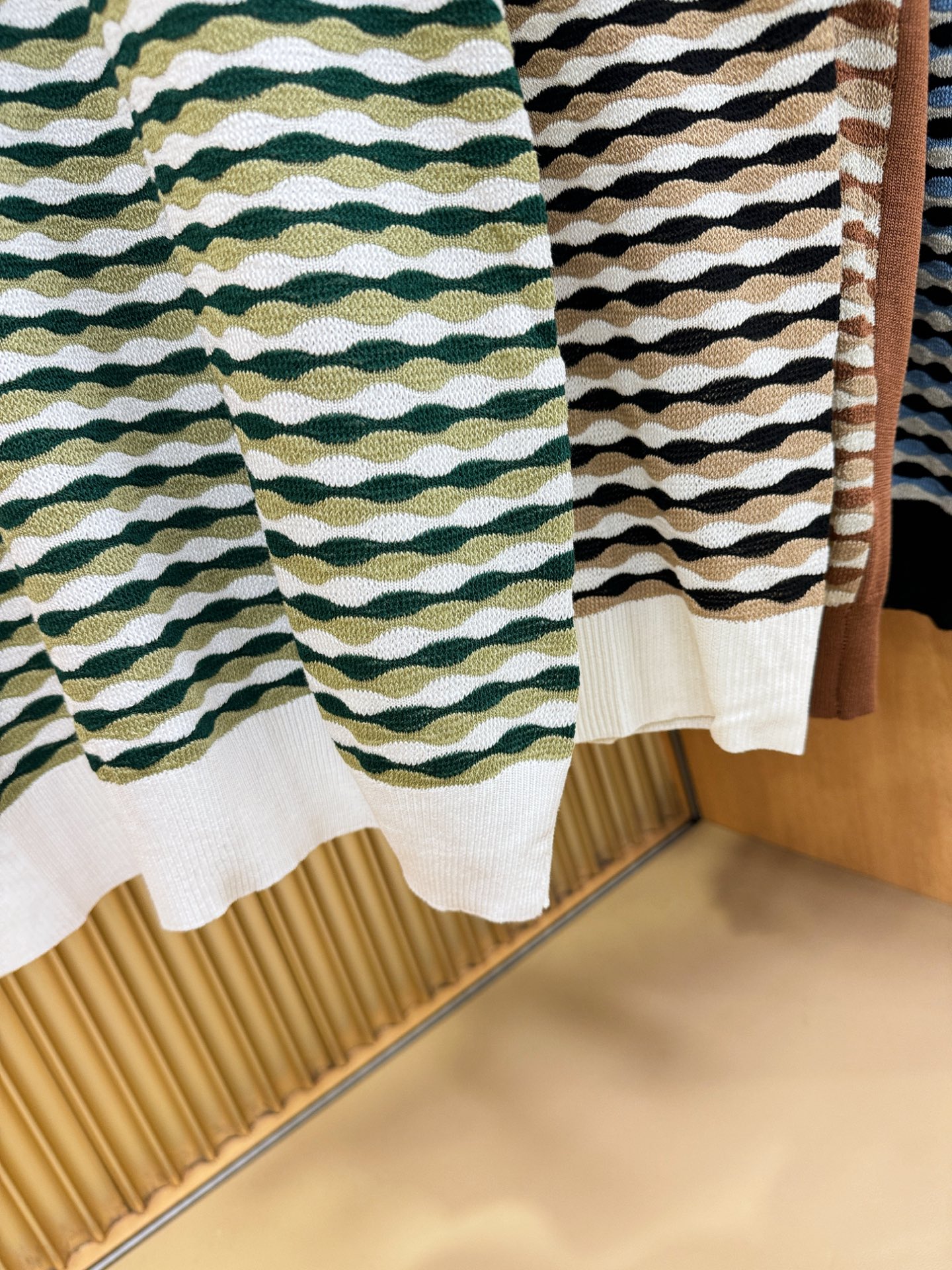 DG杜嘉班纳2026春夏新品针织短袖，进口针织面料，手感柔软。顶级进口私货，时尚设计潮流短袖针织衫，不失