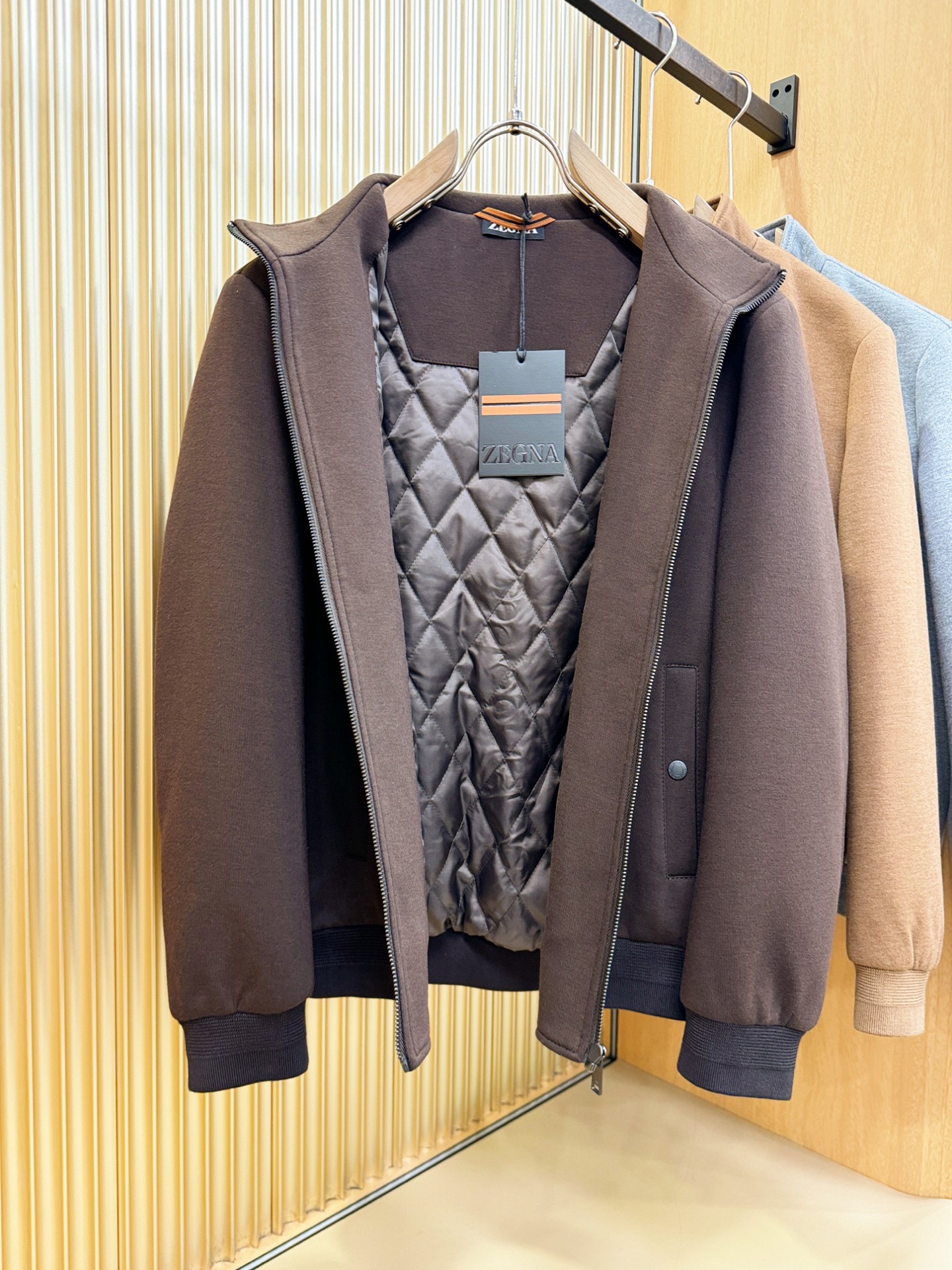 Ermenegildo Zeg*a杰*亚 秋冬新款羊毛夹克外套，内里加棉，原单狠货 意大利进口面料时尚夹
