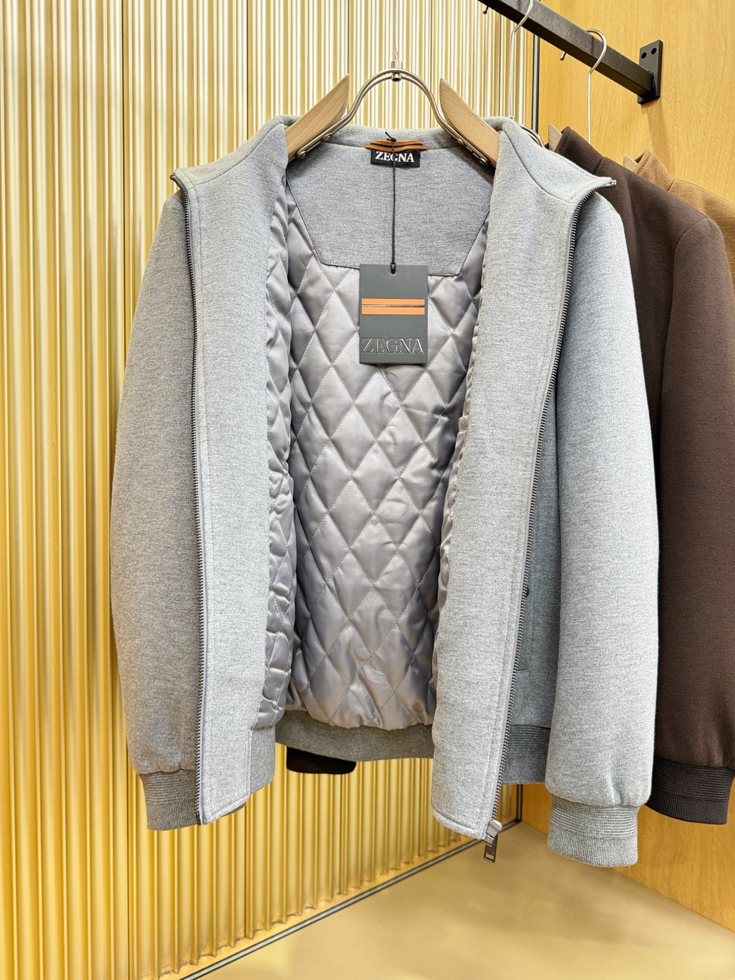 Ermenegildo Zeg*a杰*亚 秋冬新款羊毛夹克外套，内里加棉，原单狠货 意大利进口面料时尚夹