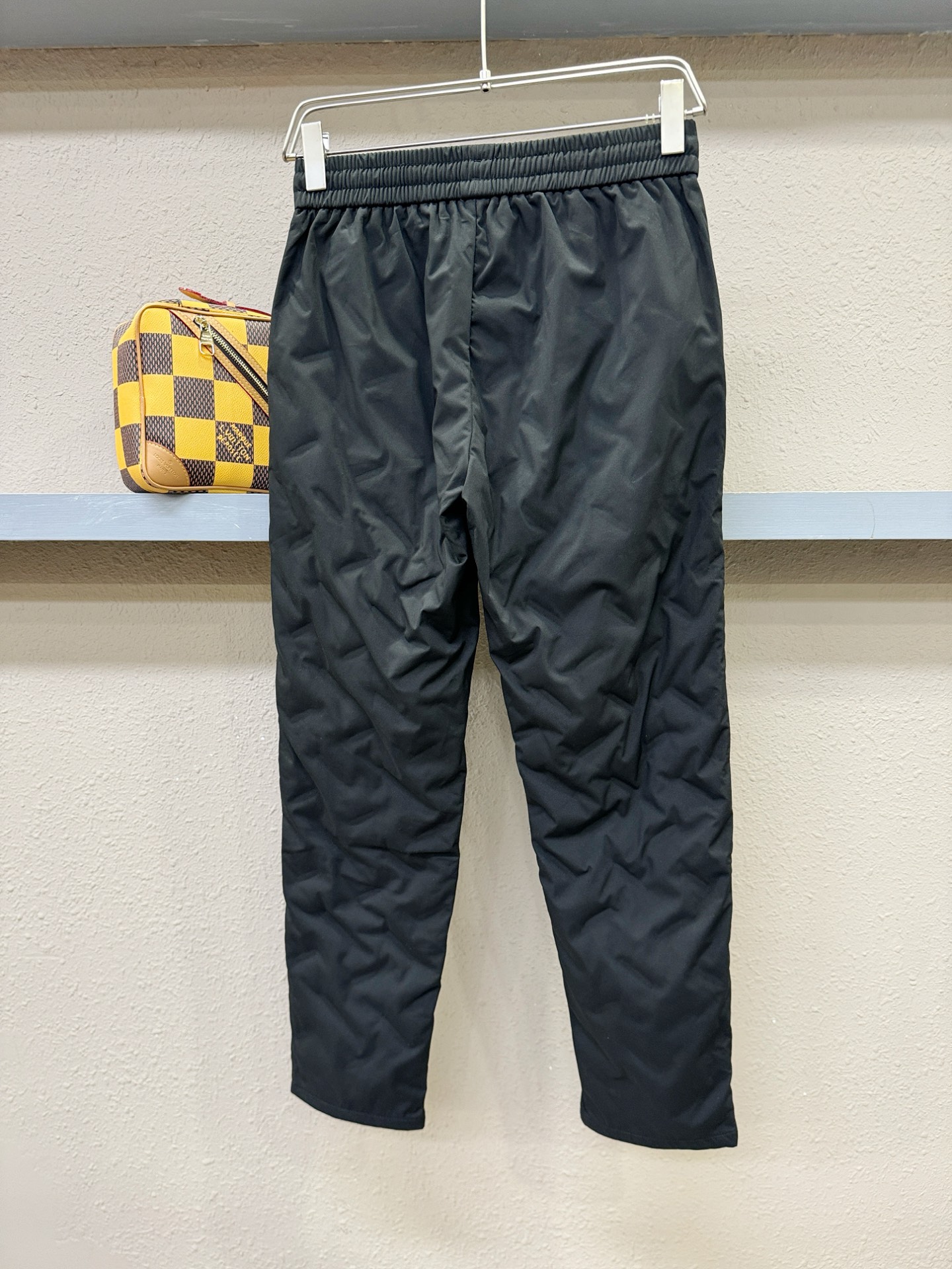 Loro Piana诺悠翩雅 秋冬新款防寒机能羽绒裤，经典羽绒长裤，防风防雨雪，内里大朵绒填充，舒适保暖