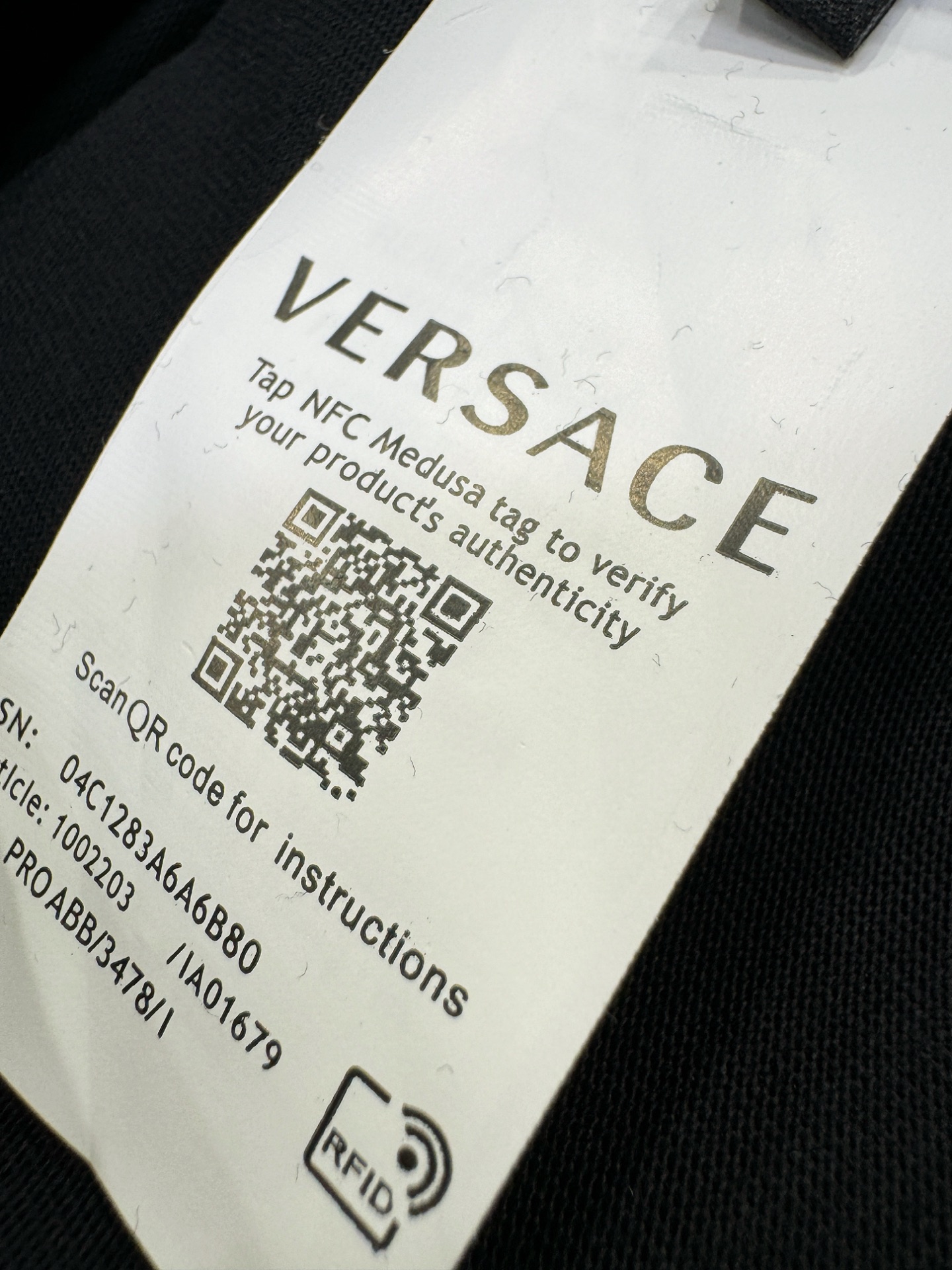 Versace 范思哲 顶级品质 2026新品短袖！原版定制面料，手感柔软。顶级进口私货，时尚设计潮流短