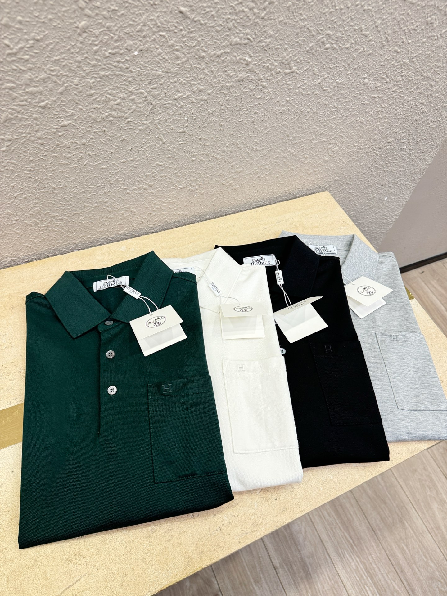 Hermès爱马仕 2026官方新款 专柜同步上市 男士翻领短袖POLO衫，高端主线系列，进口珠地丝光棉