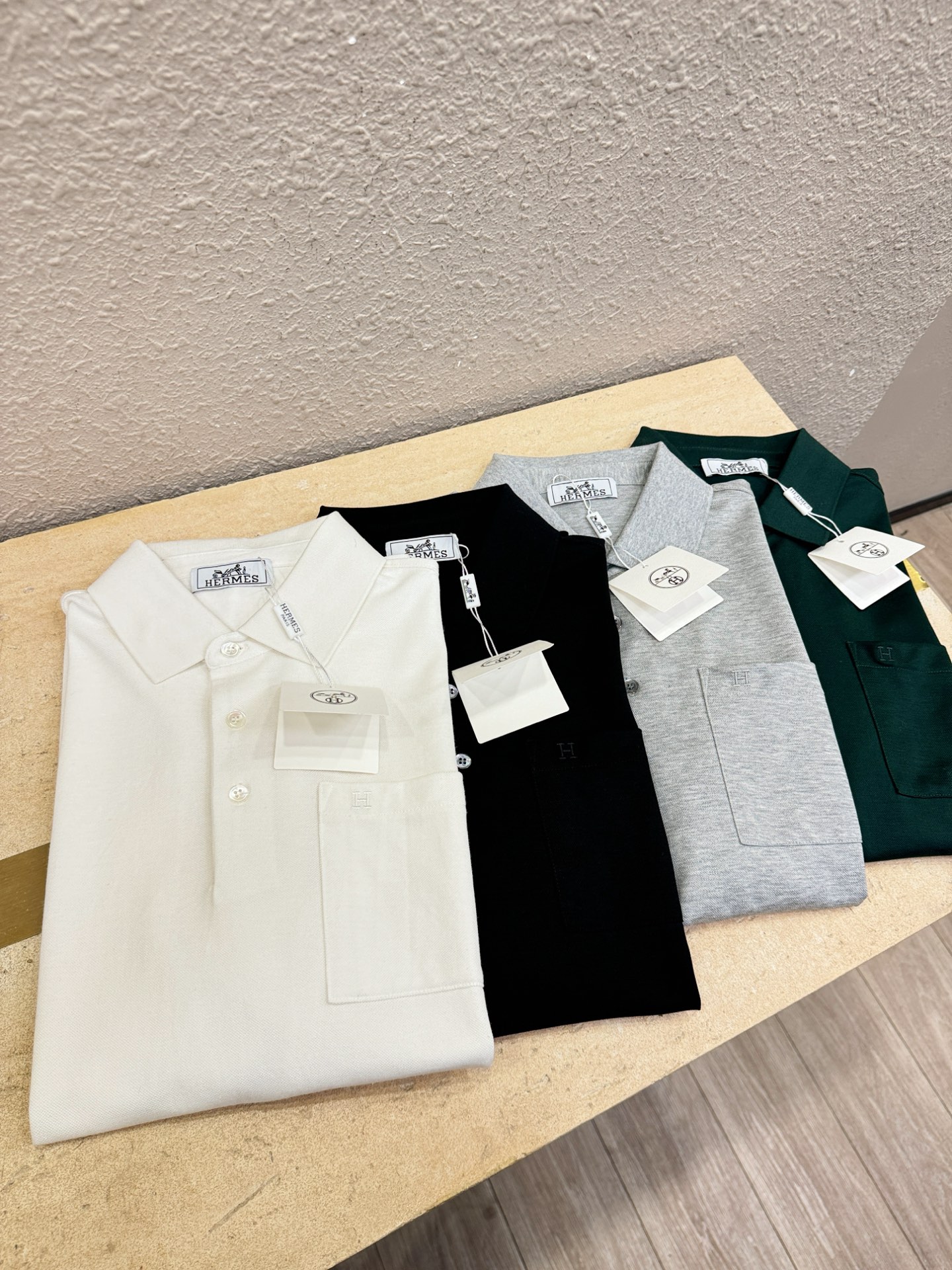 Hermès爱马仕 2026官方新款 专柜同步上市 男士翻领短袖POLO衫，高端主线系列，进口珠地丝光棉